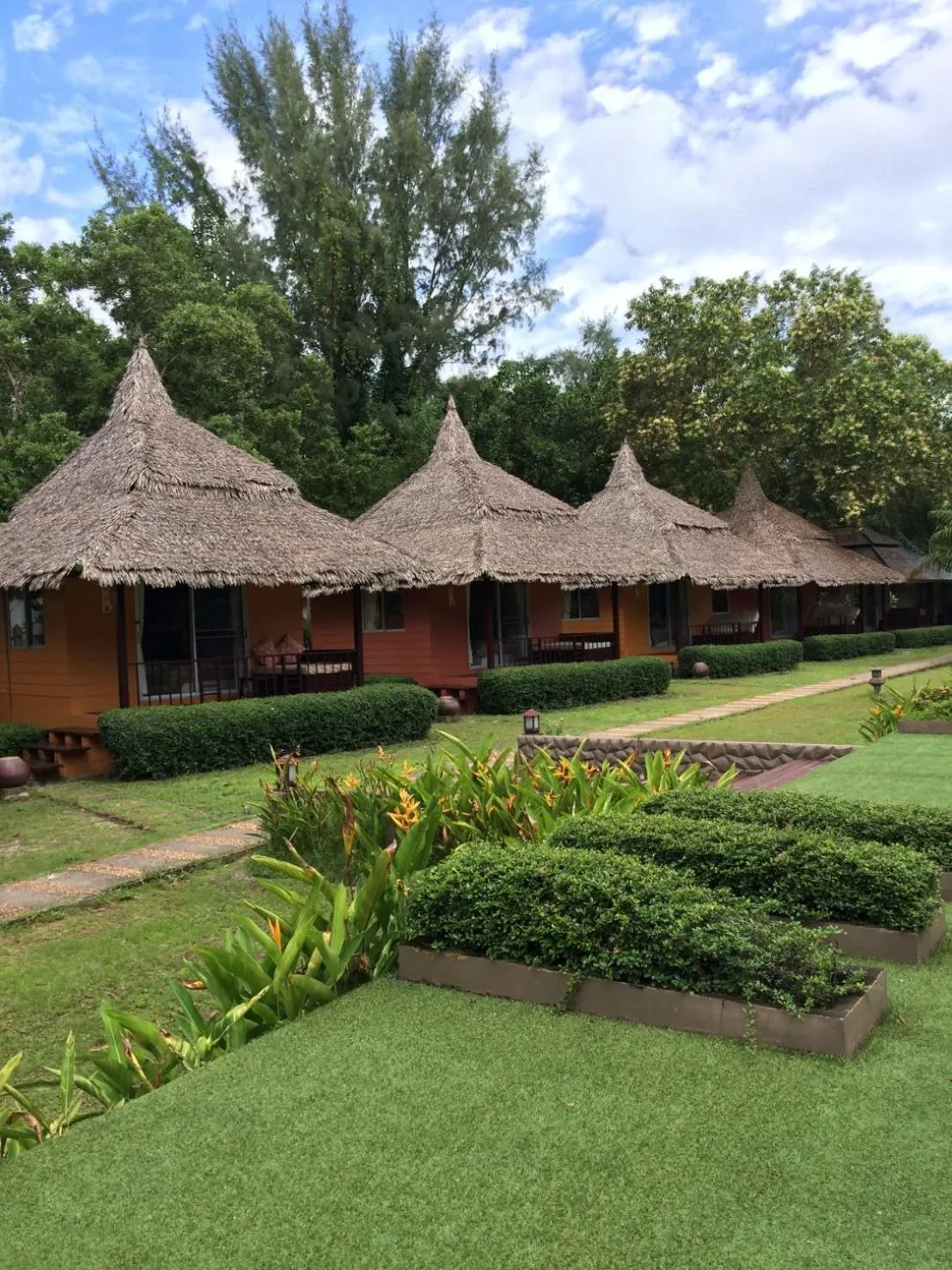 Phayam Cottage Resort