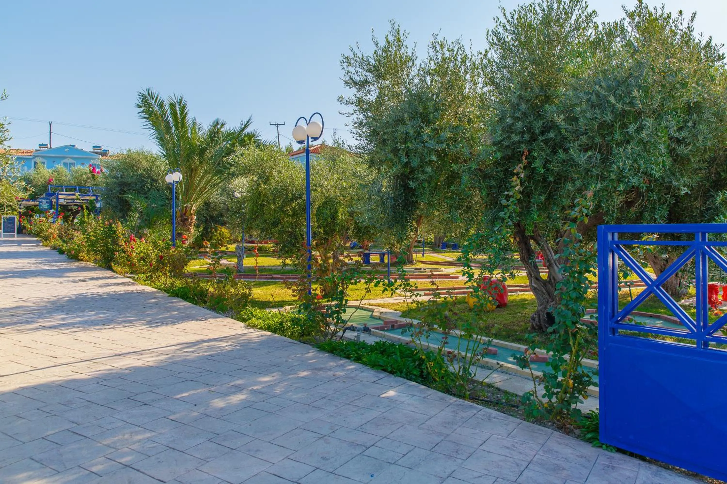 Garden in Filoxenia Apartments & Studios