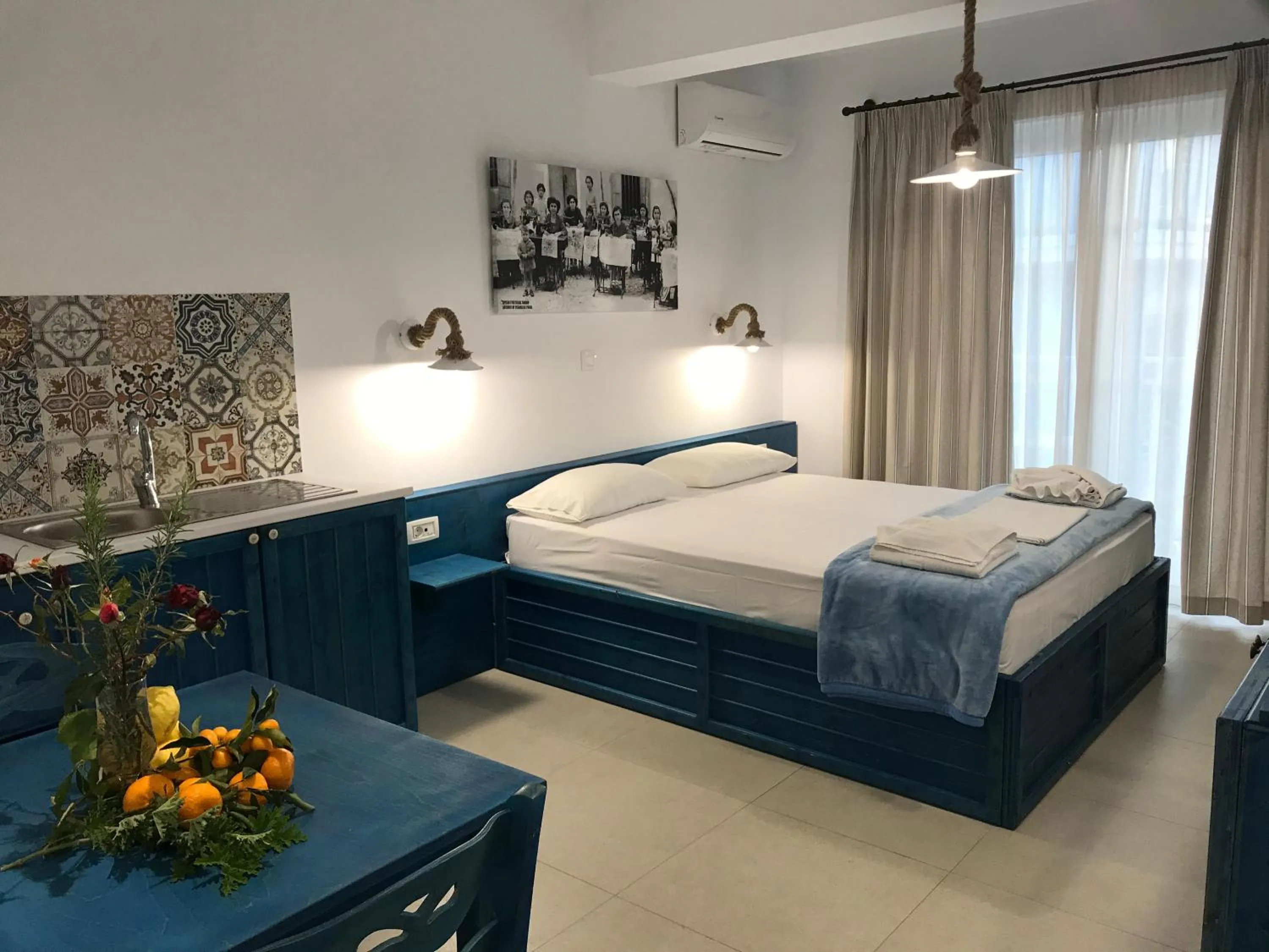 Photo of the whole room, Bed in Filoxenia Apartments & Studios