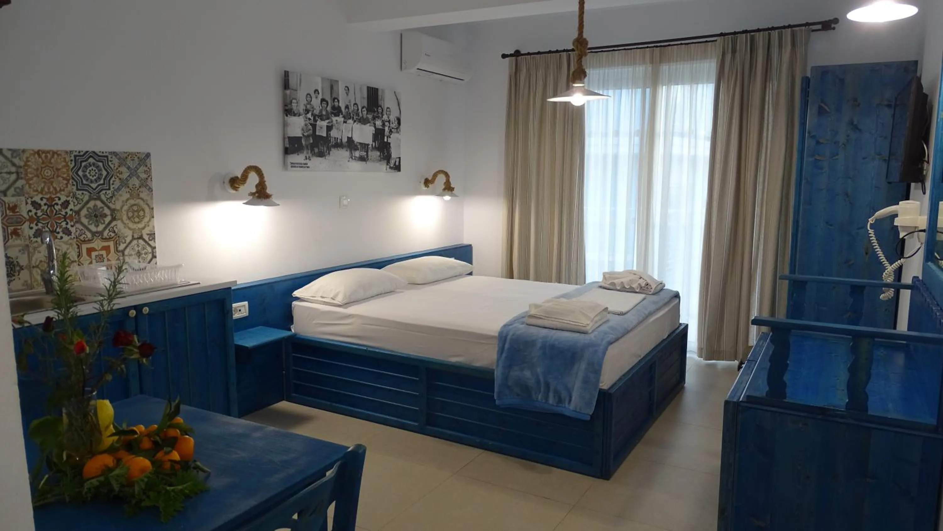 Photo of the whole room, Bed in Filoxenia Apartments & Studios