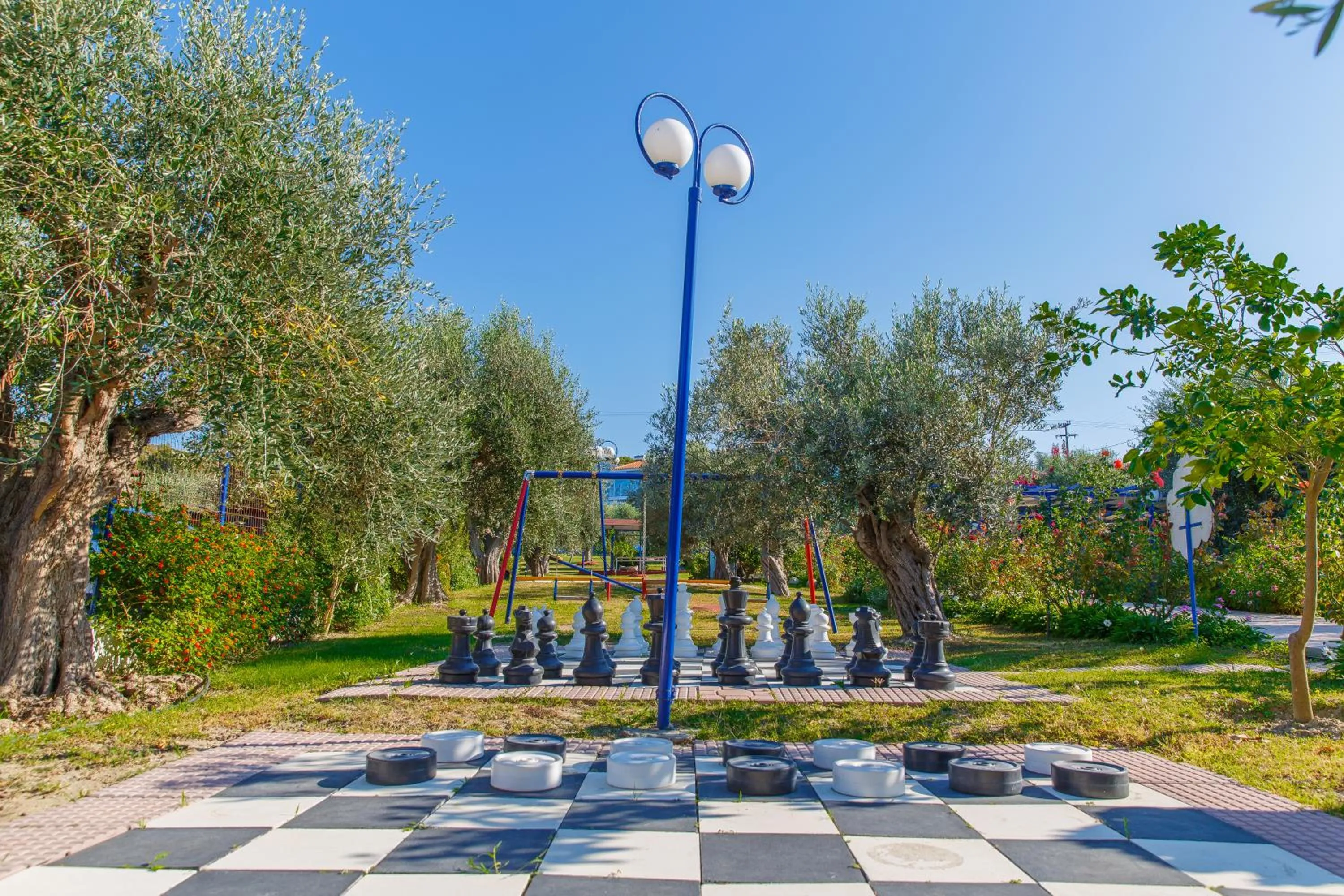 Garden in Filoxenia Apartments & Studios