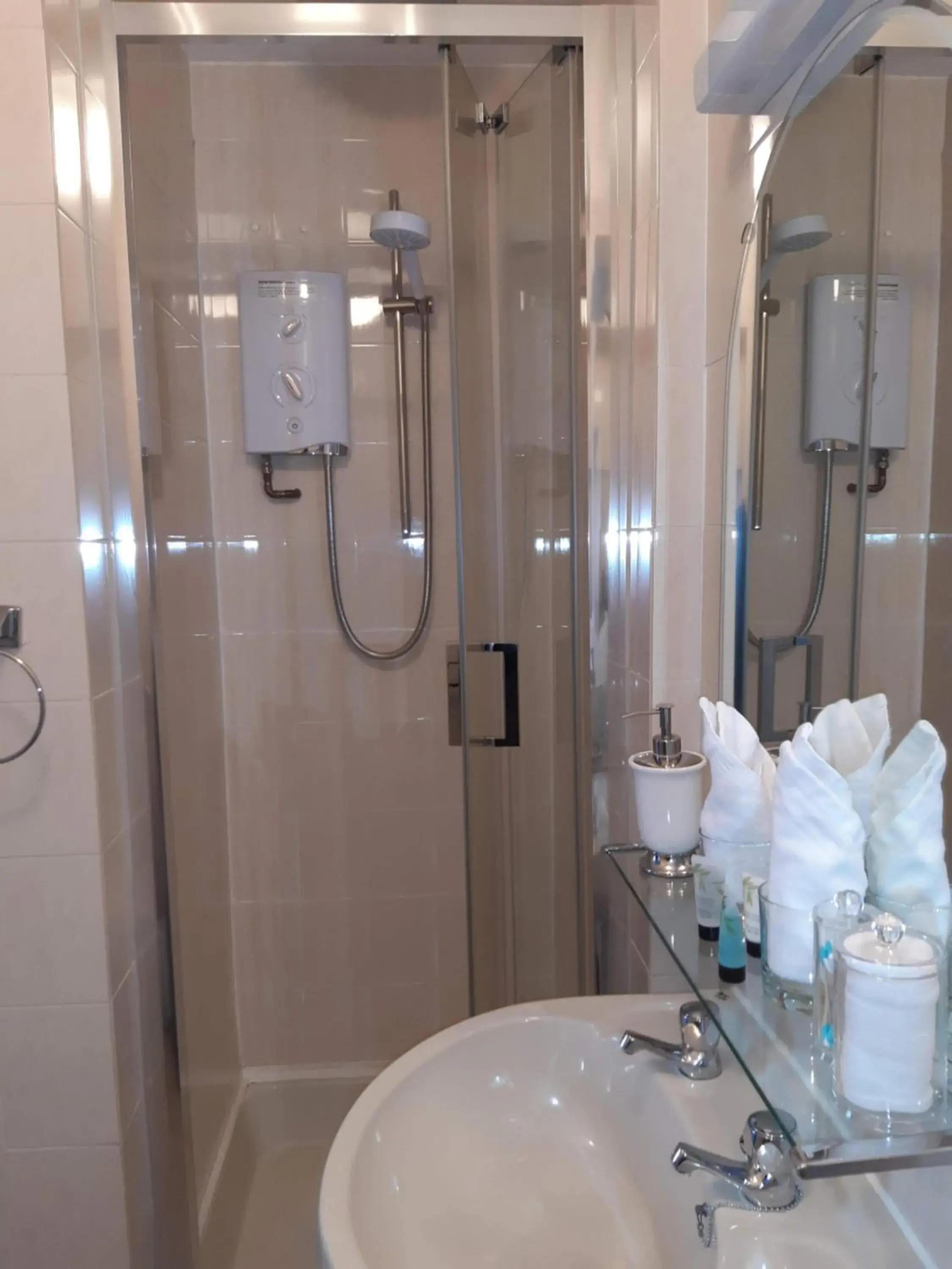 King Room or Twin Room in Brocks King Room or Twin Room in Brocks