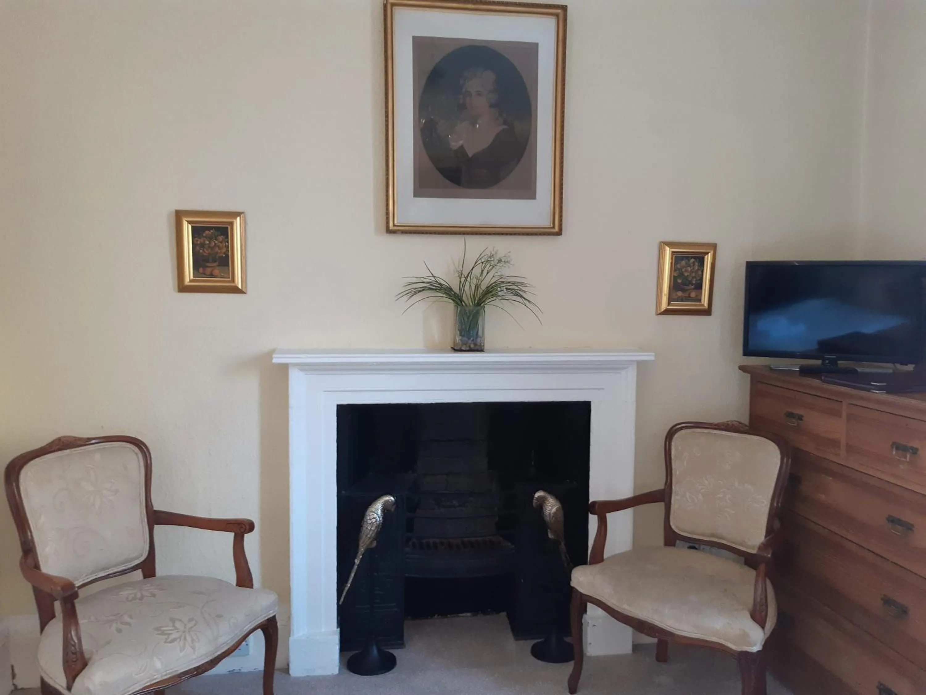 Living room in Brocks