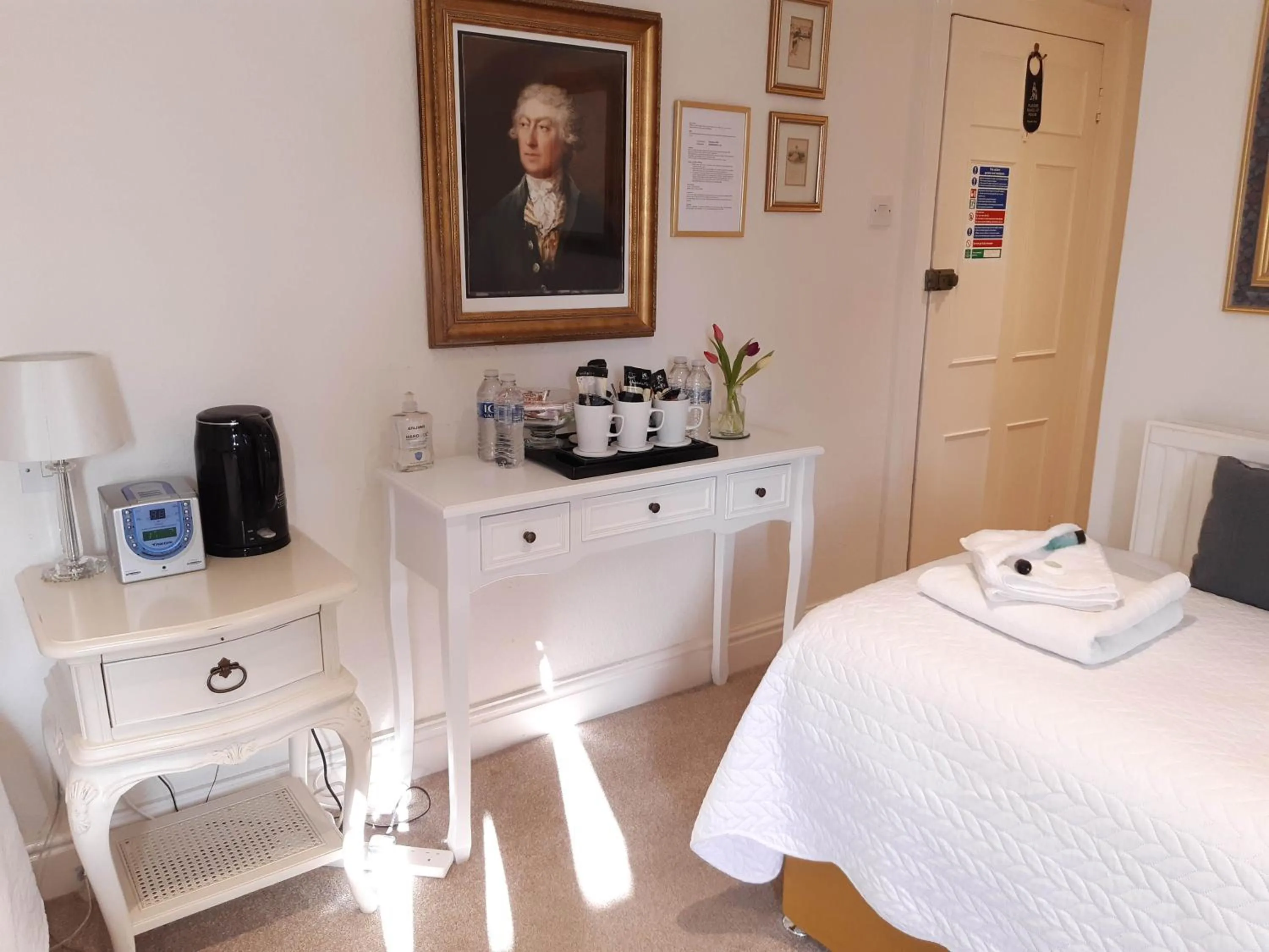 Coffee/tea facilities, Bed in Brocks