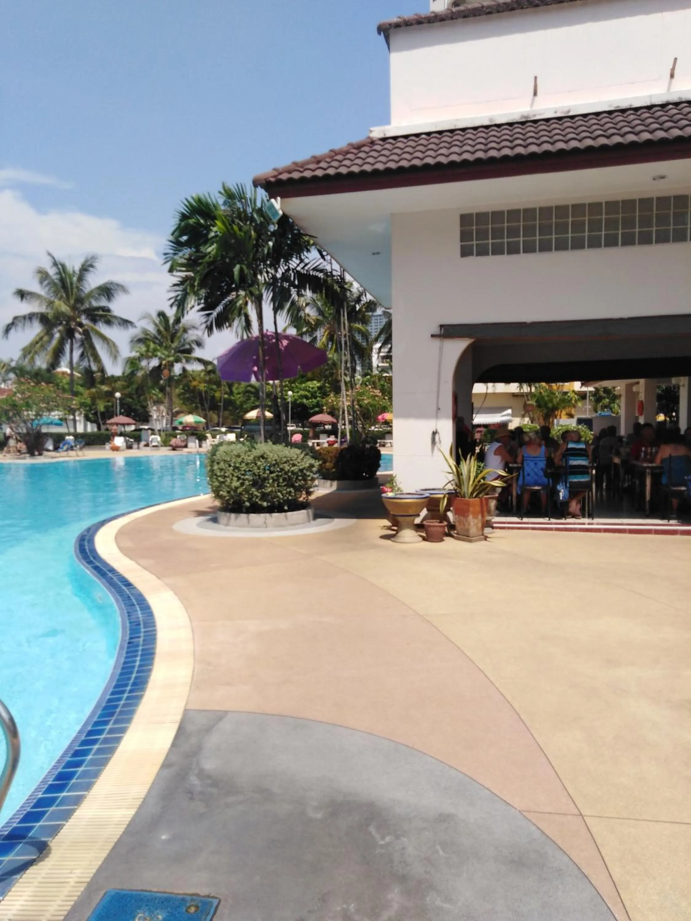 Restaurant/places to eat in B&B view talay 1 jomtien pattaya