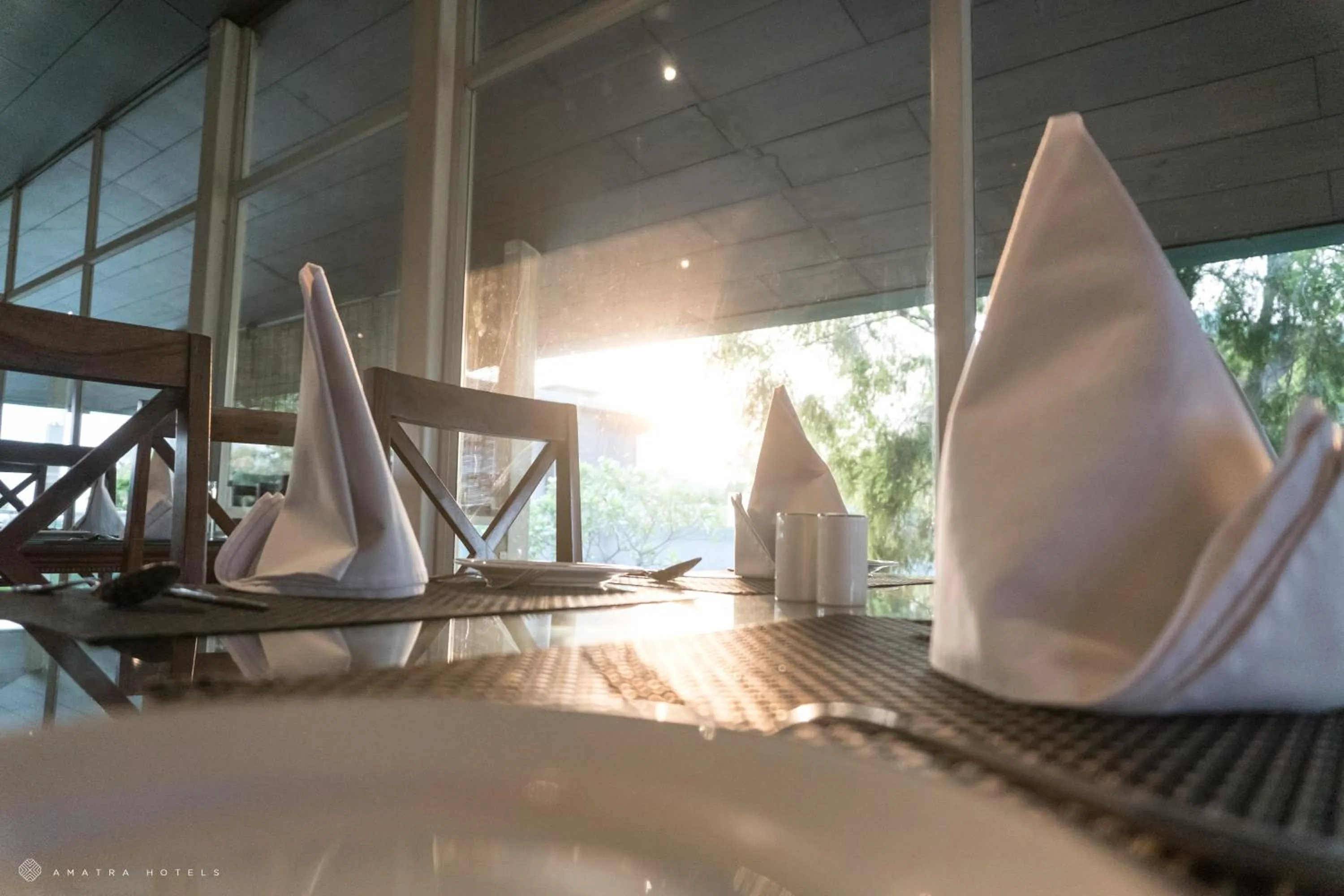 Restaurant/places to eat in Amatra By The Ganges