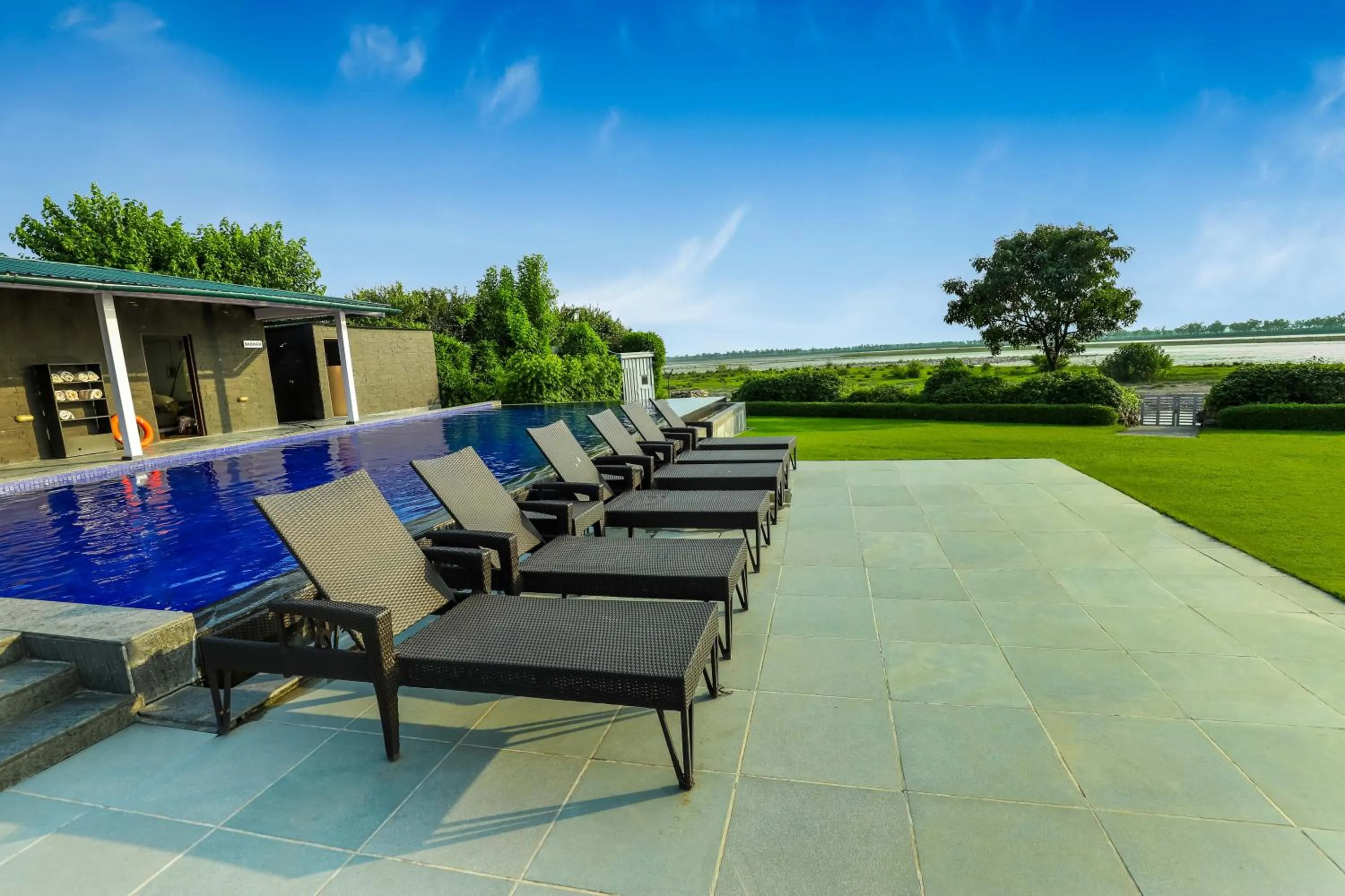 Patio in Amatra By The Ganges