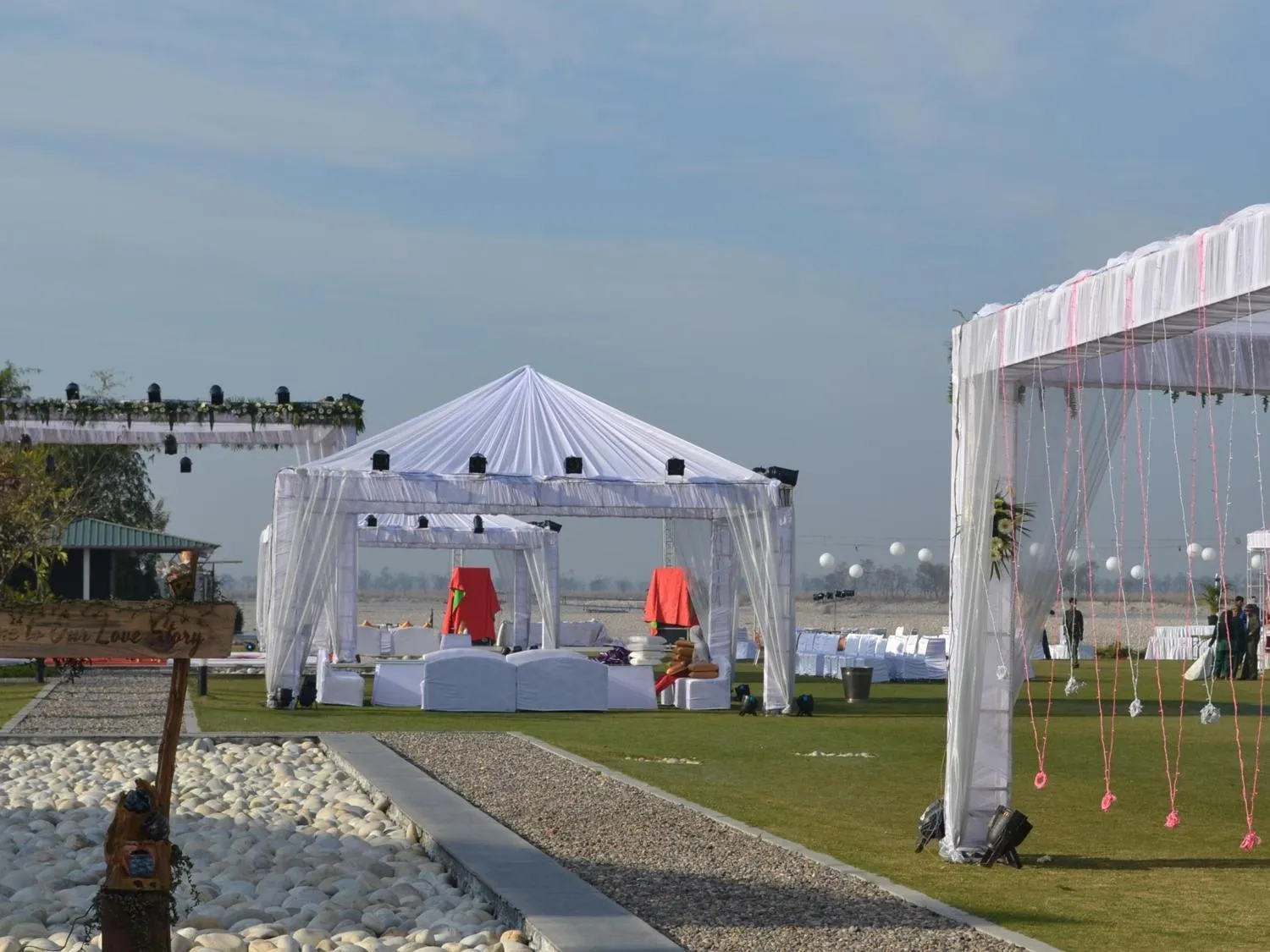 Garden in Amatra By The Ganges