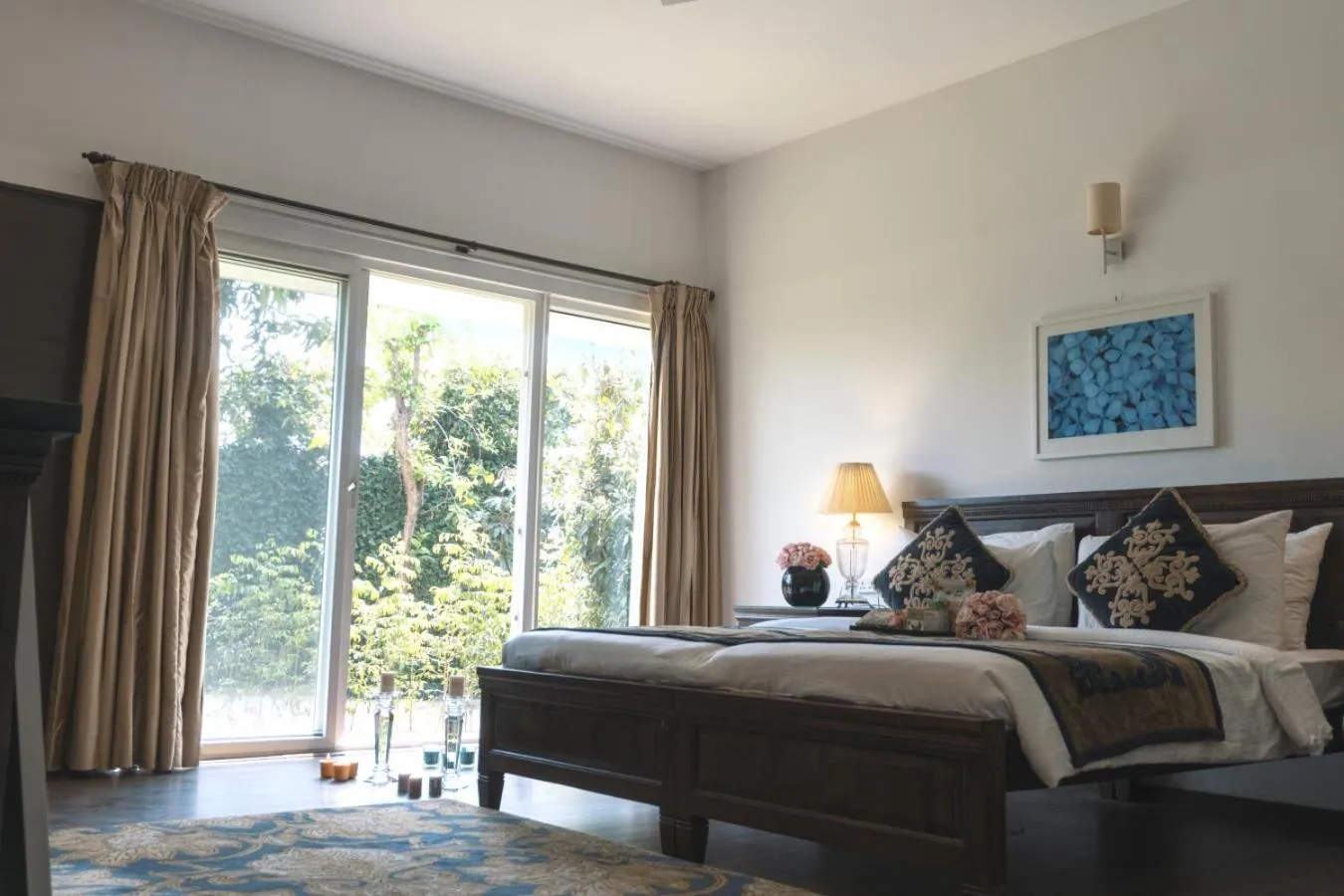 Bed in Amatra By The Ganges