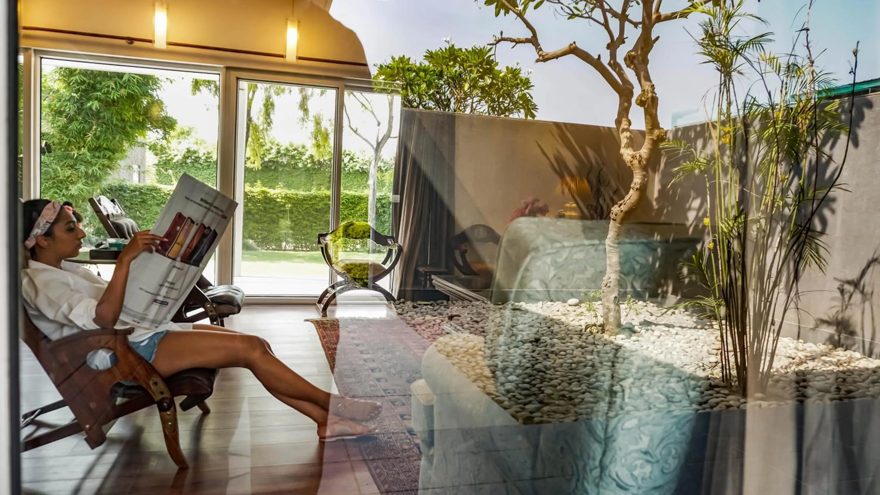 Living room in Amatra By The Ganges