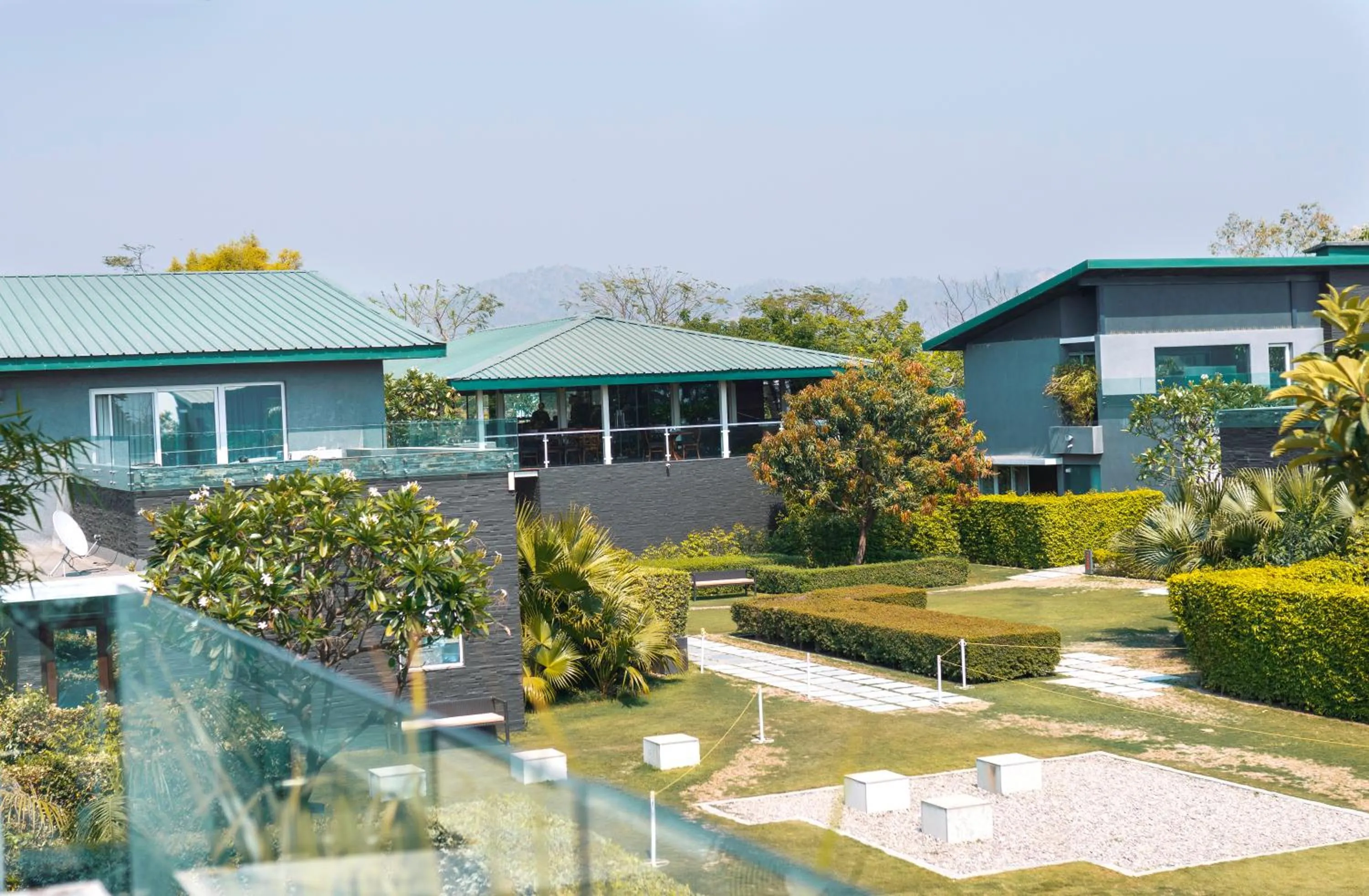 Property building in Amatra By The Ganges