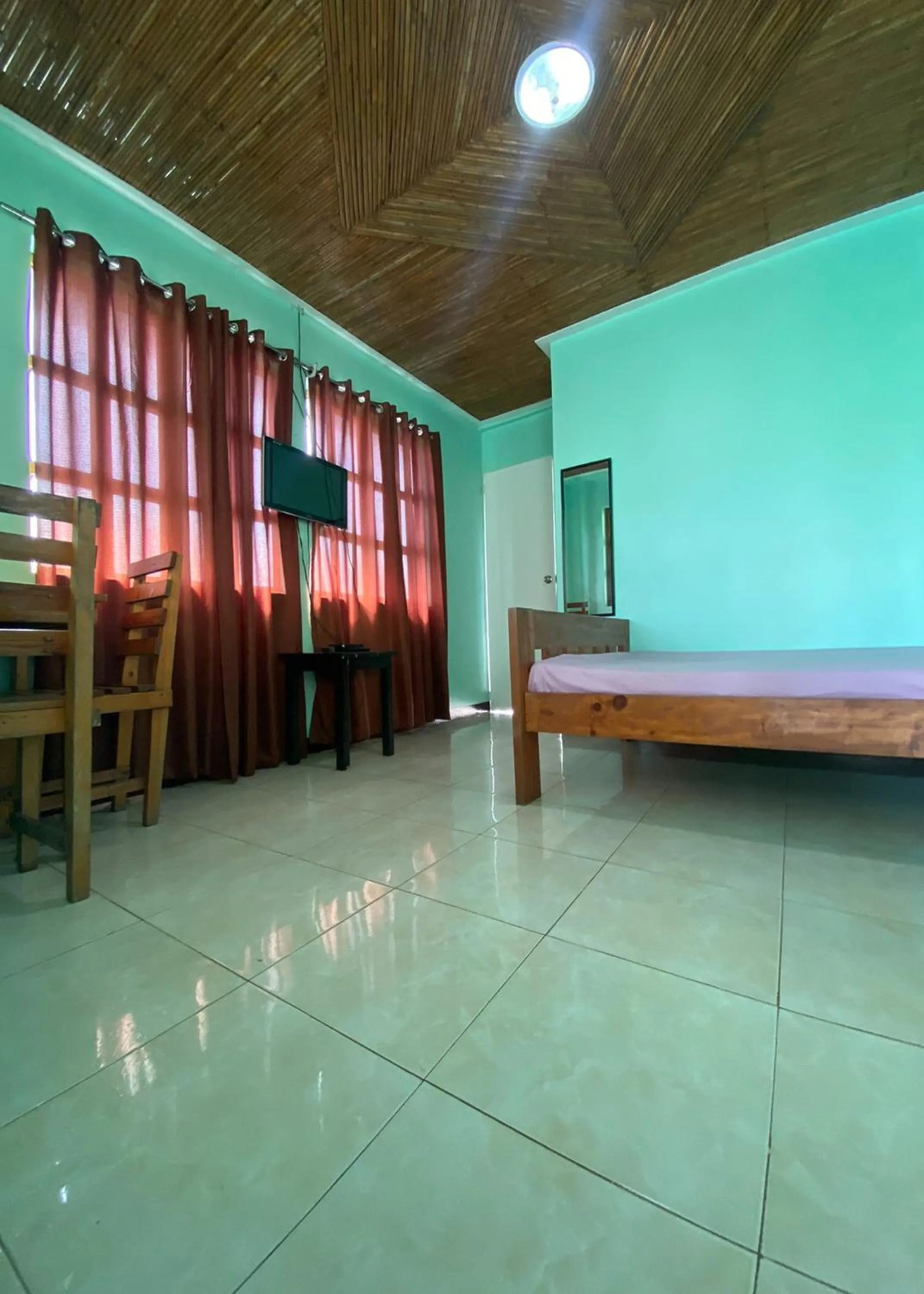 Bed in Rachel's Bed and Breakfast Near Tagaytay