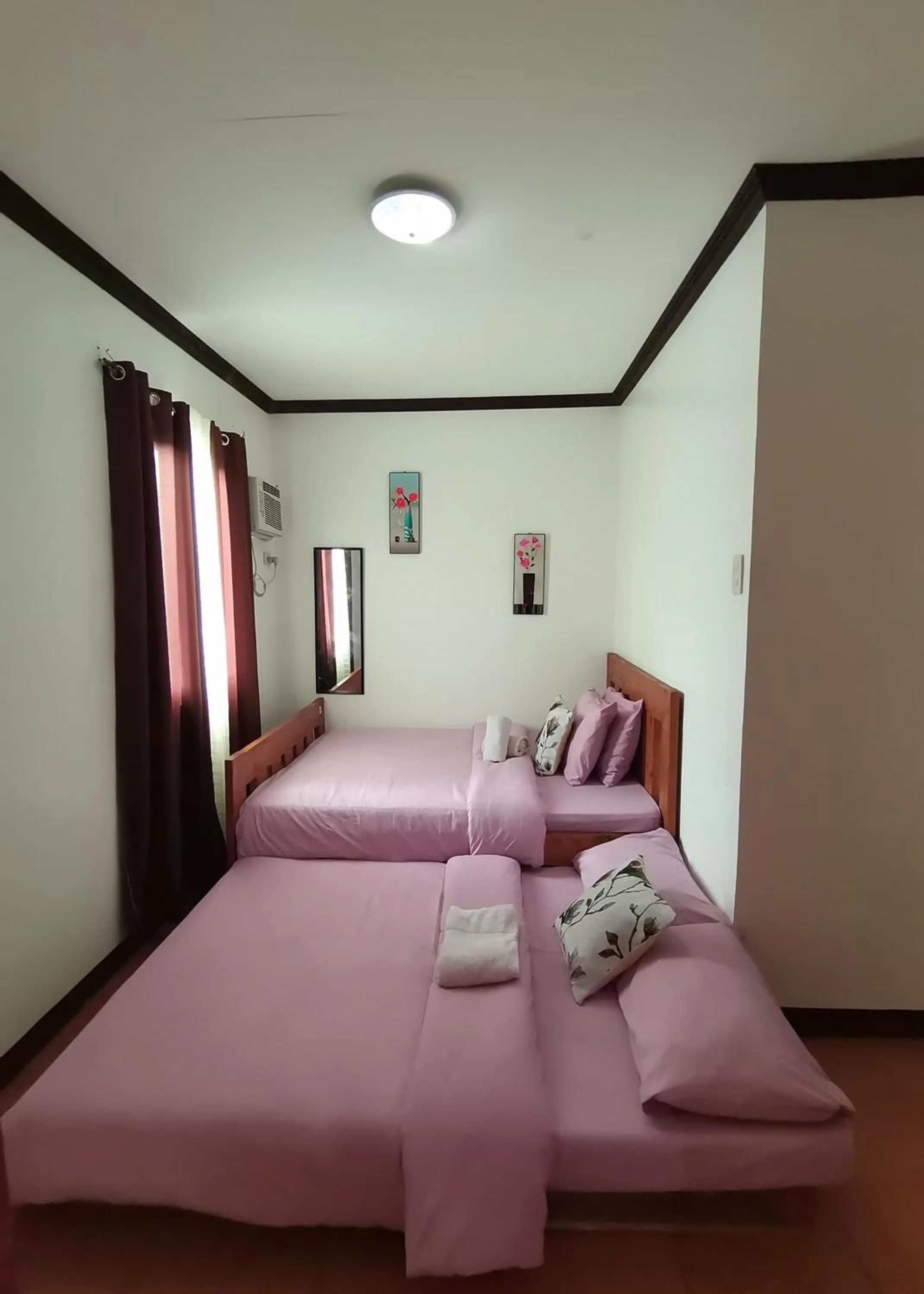 Bed in Rachel's Bed and Breakfast Near Tagaytay