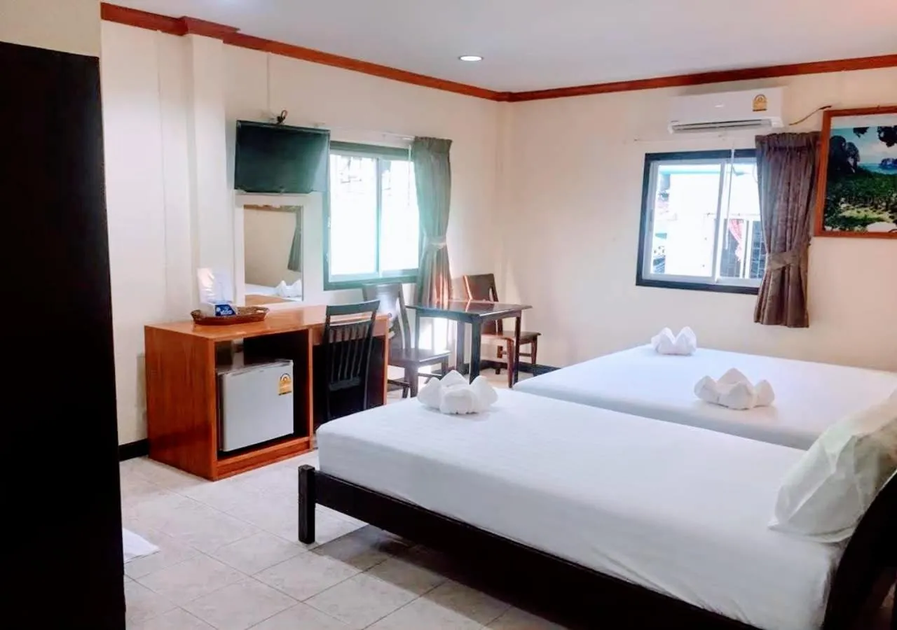 Bedroom, Bed in Golden Bee PhiPhi