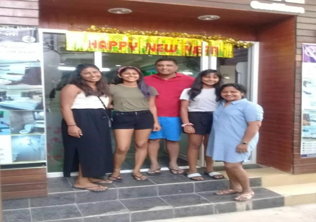 People in Golden Bee PhiPhi