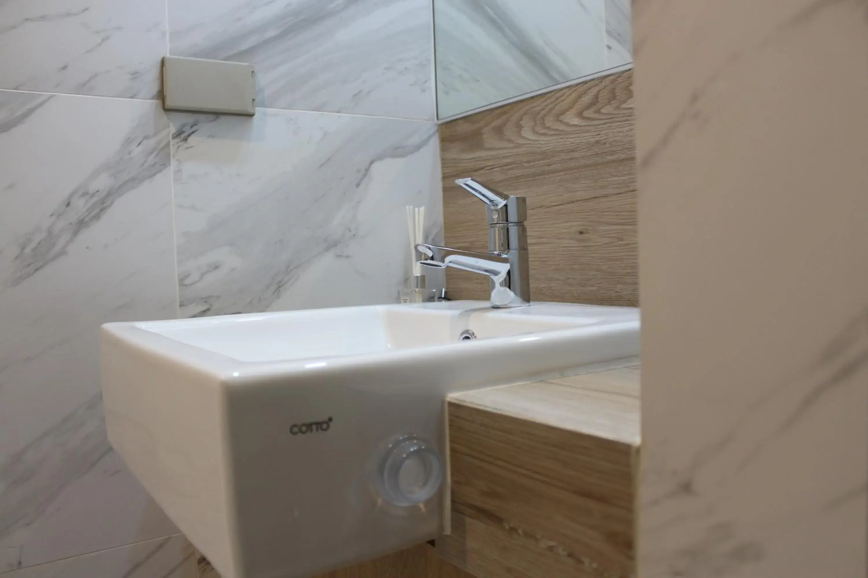 Deluxe King Room in Atnest Hostel Deluxe King Room in Atnest Hostel