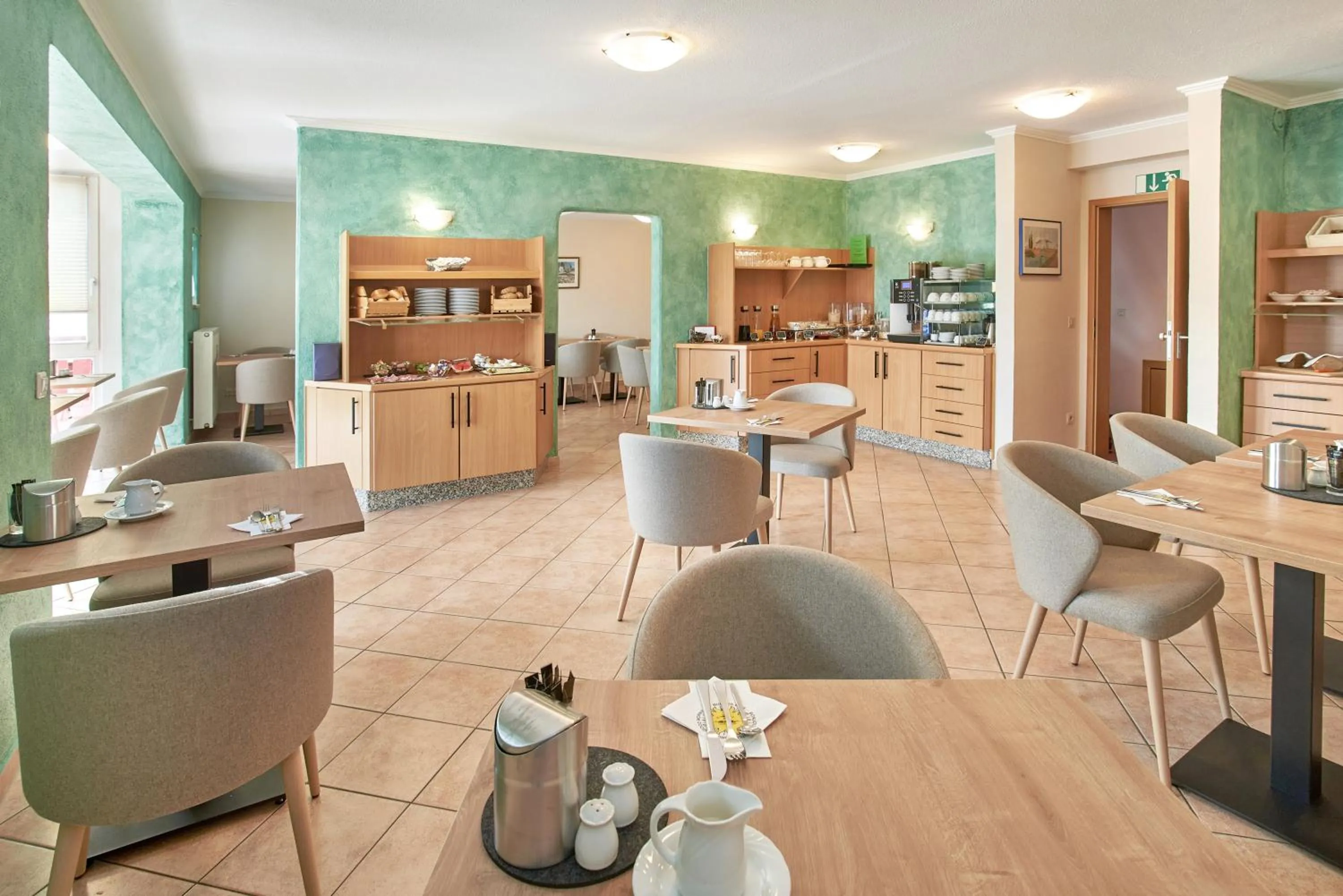 Restaurant/places to eat in Apparthotel Minerva Diana Octavia