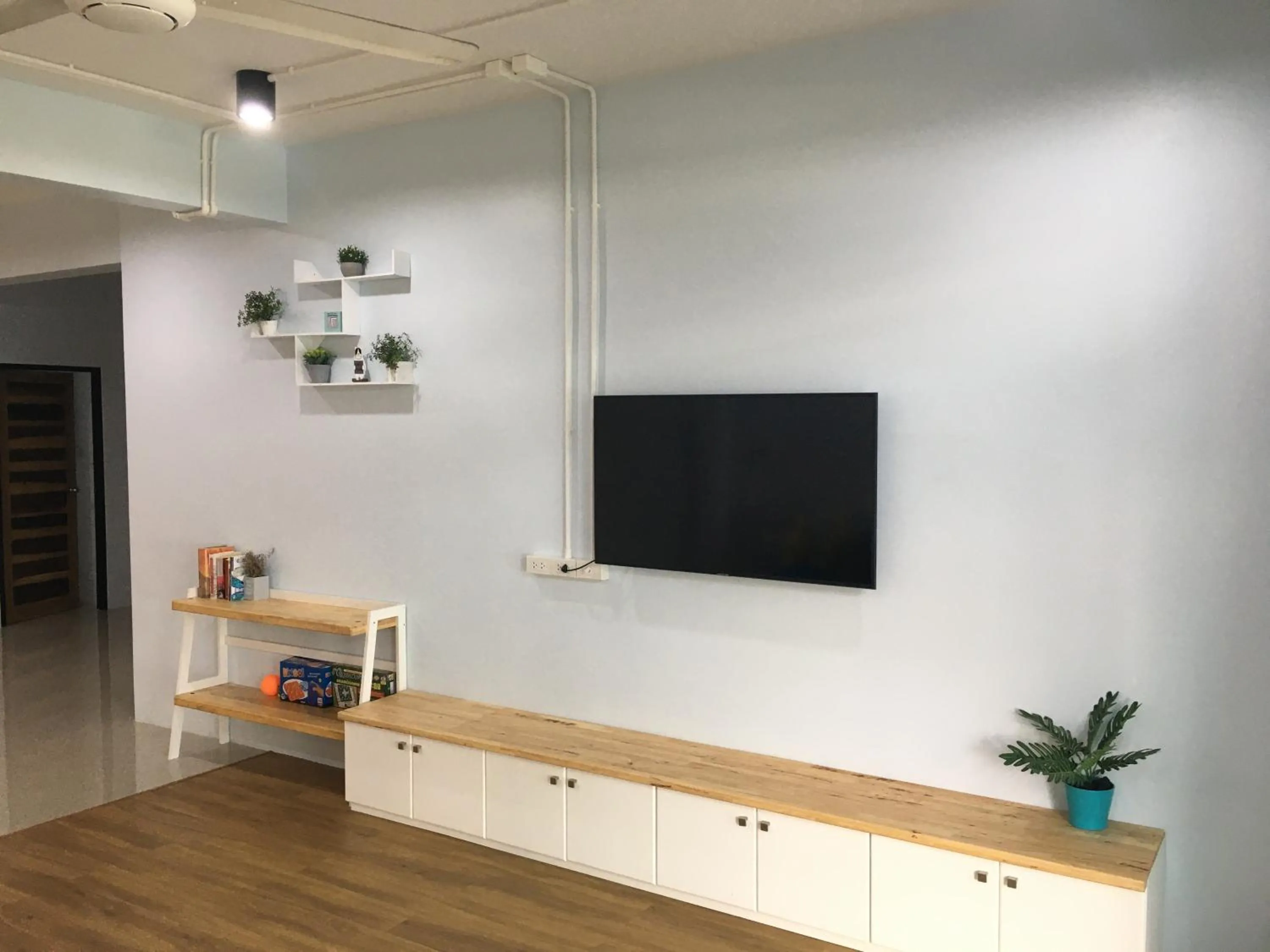 TV and multimedia in Otter House