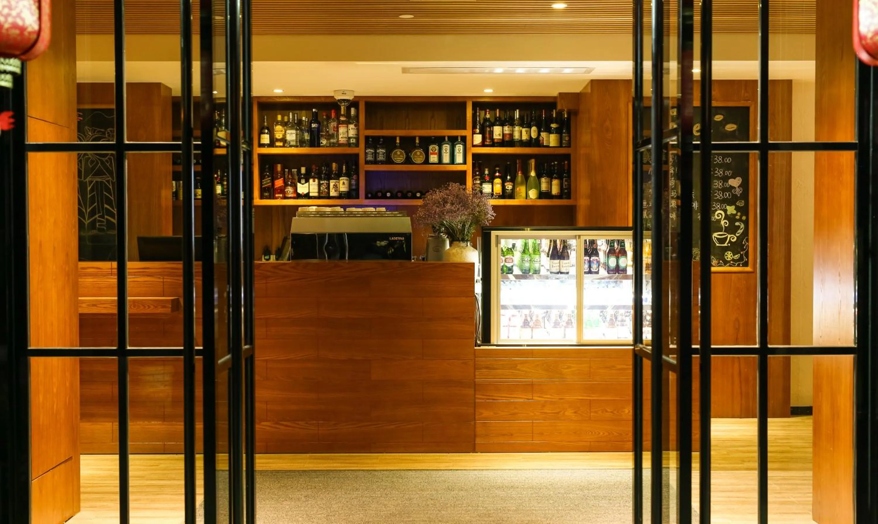 Facade/entrance in SSAW Boutique Hotel Shanghai Yilin