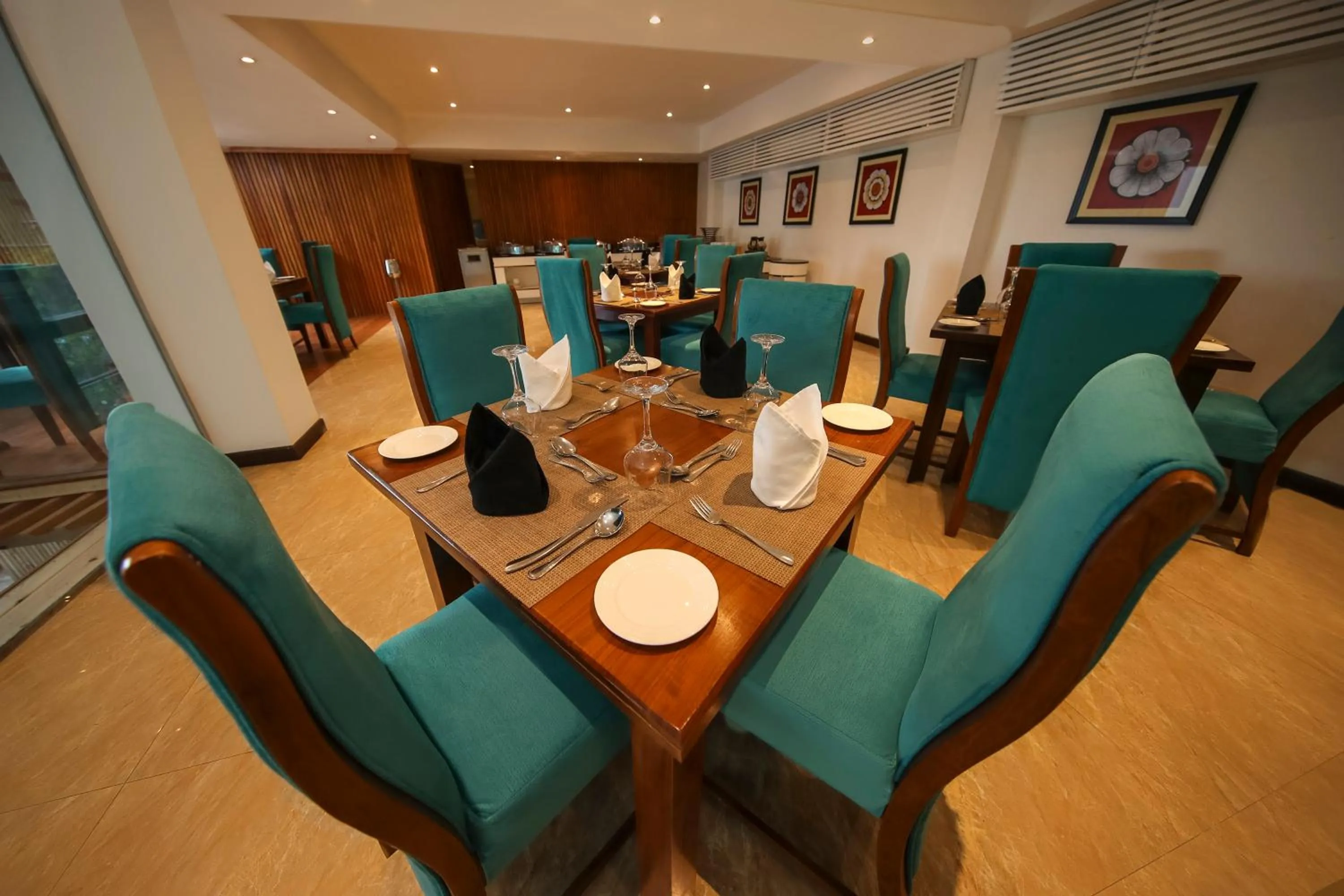 Restaurant/places to eat in Serene Kandy