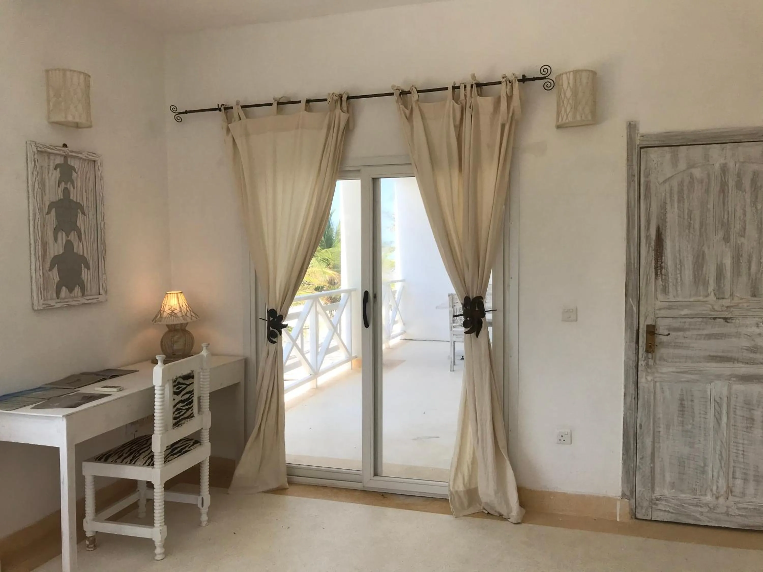 Living room, Bed in Life Resort St. Thomas Royal Palm