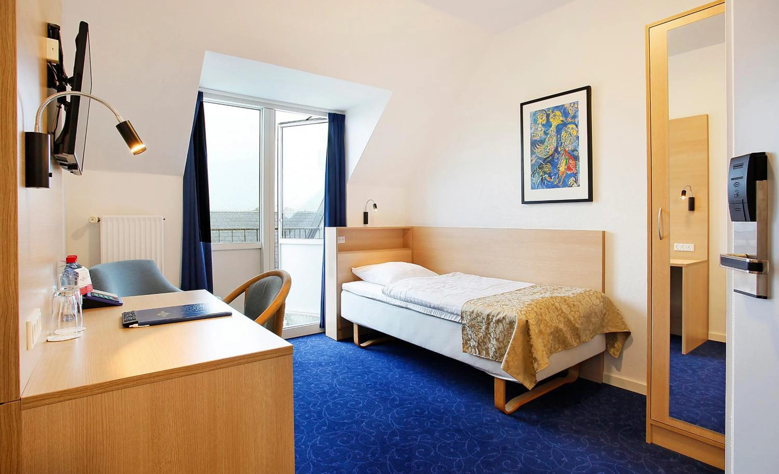 Photo of the whole room, Bed in Herning City Hotel