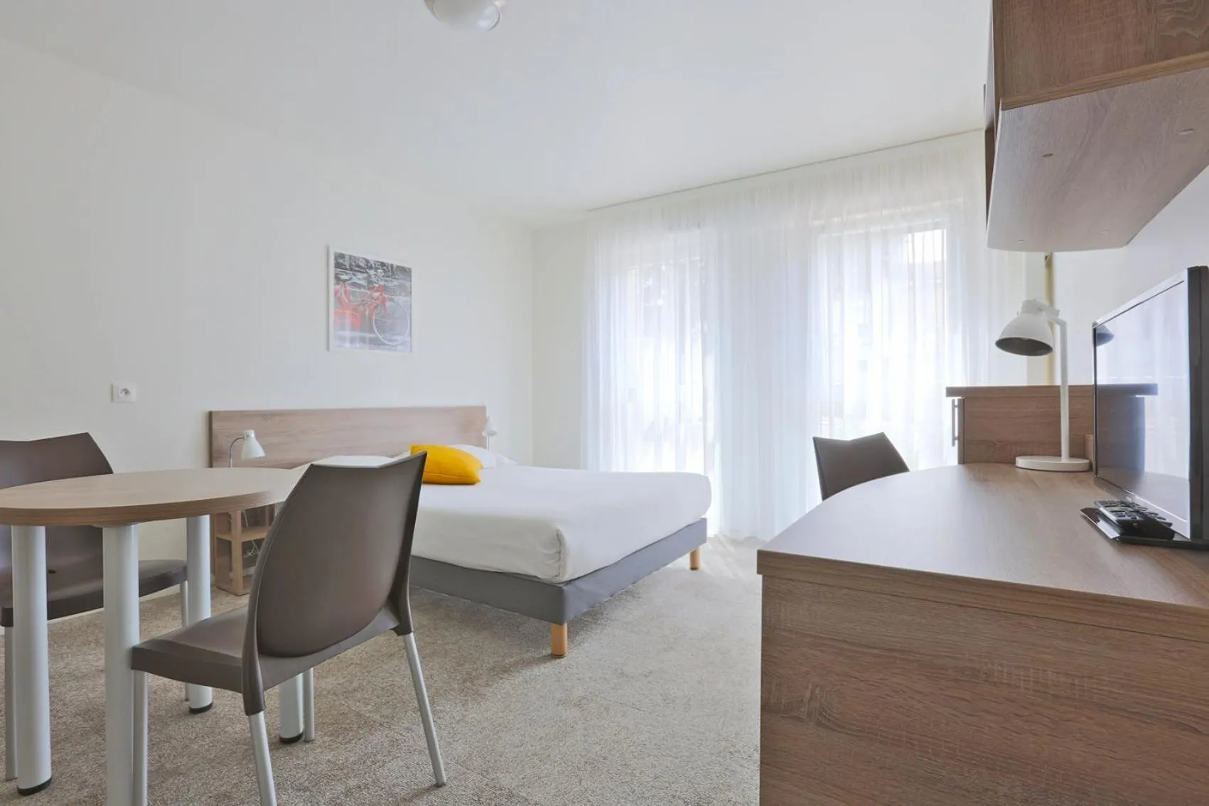 Bed in Kosy Appart'hôtels Art'&Facts