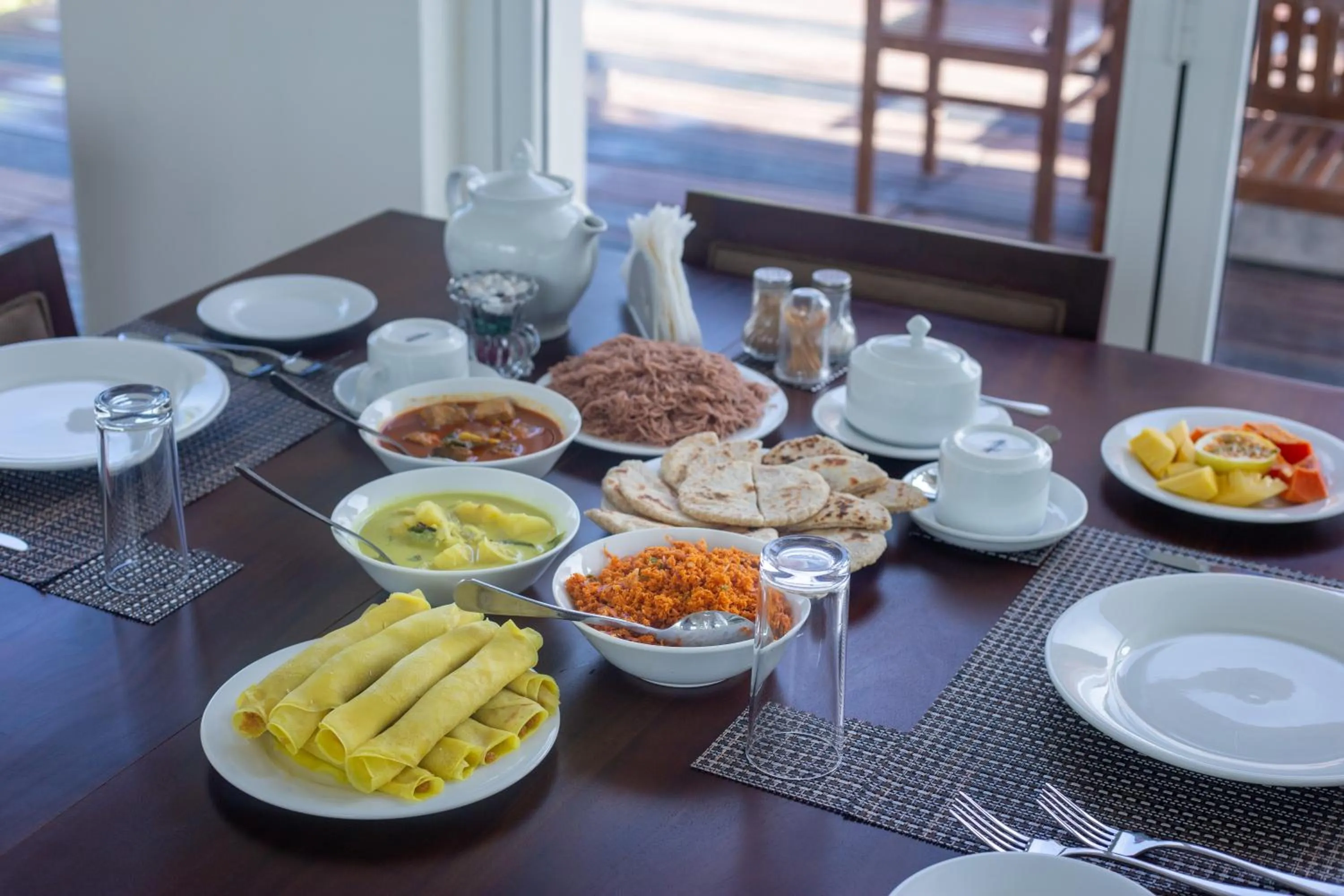 Food in Subaseth Villa