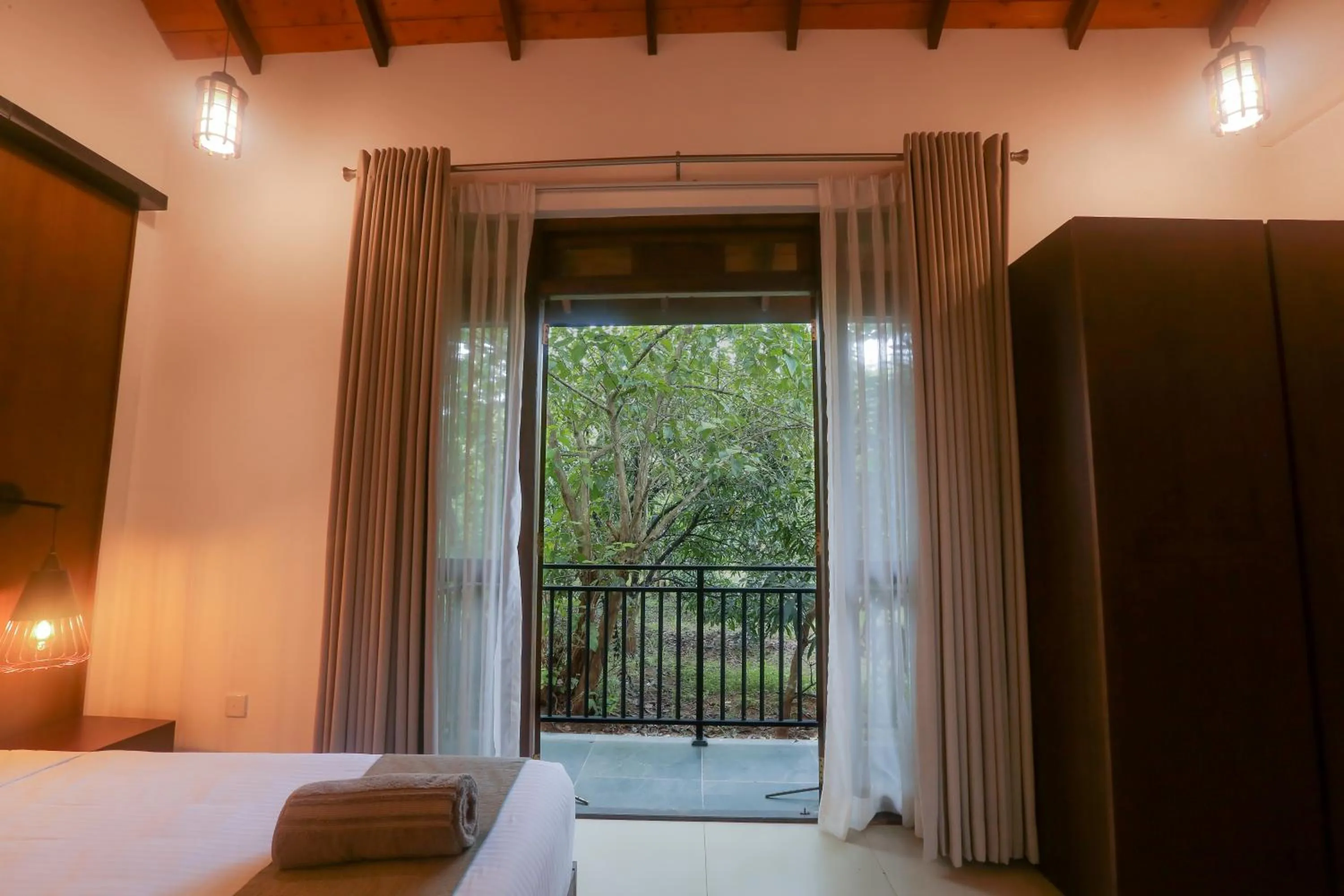 Bed in Subaseth Villa