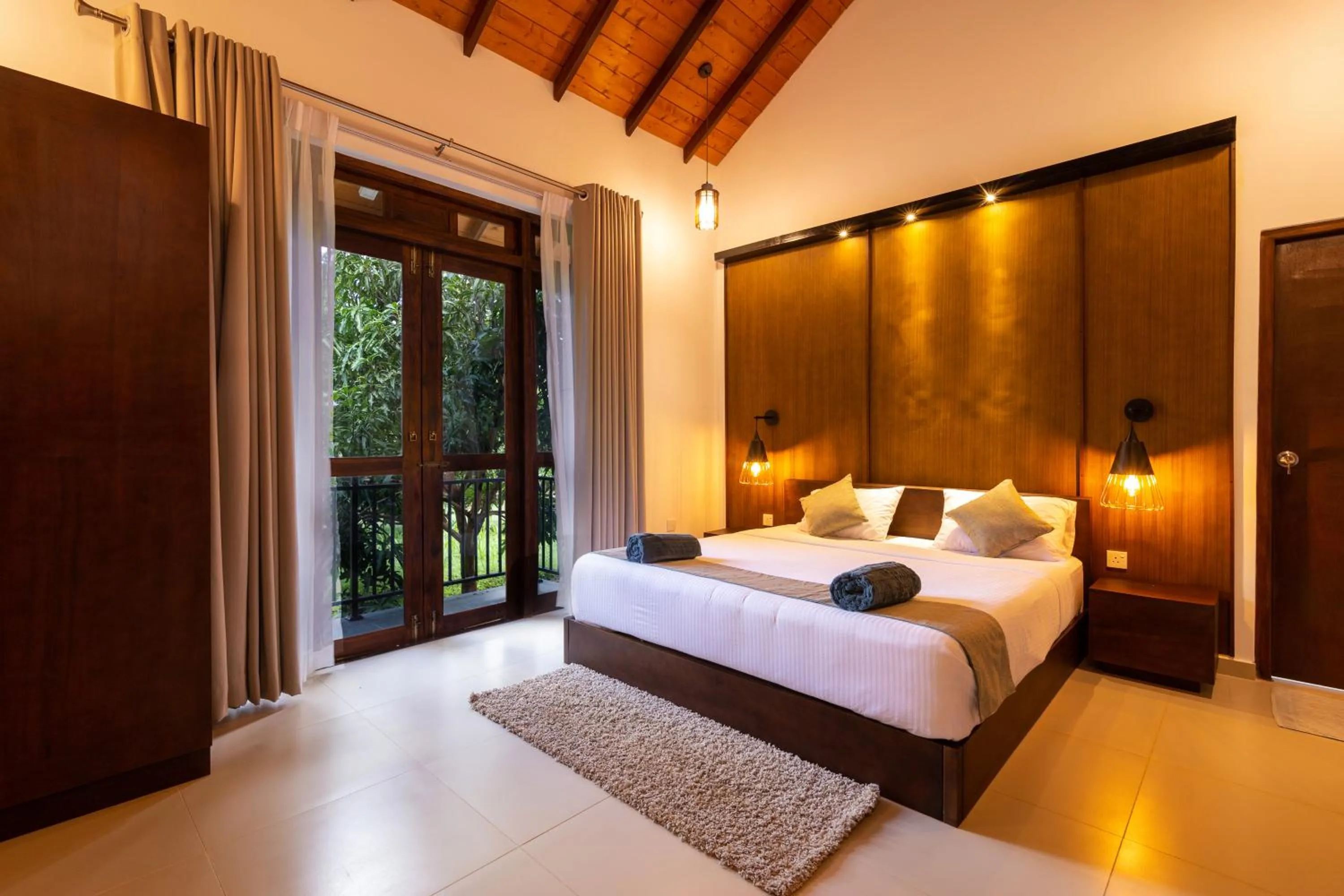 Bed in Subaseth Villa