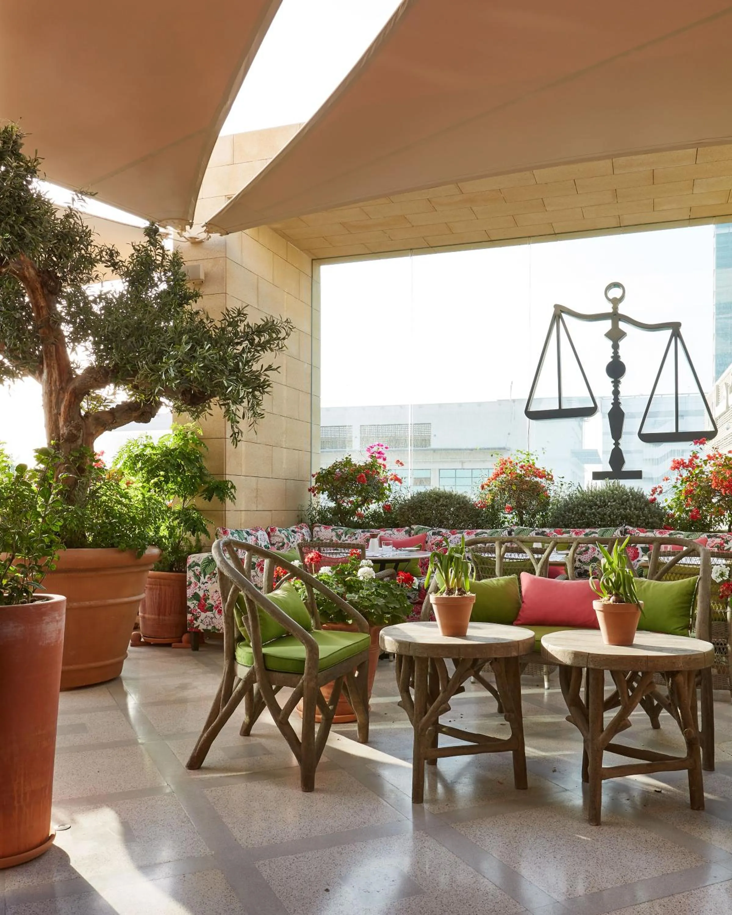 Restaurant/places to eat in The Merchant House