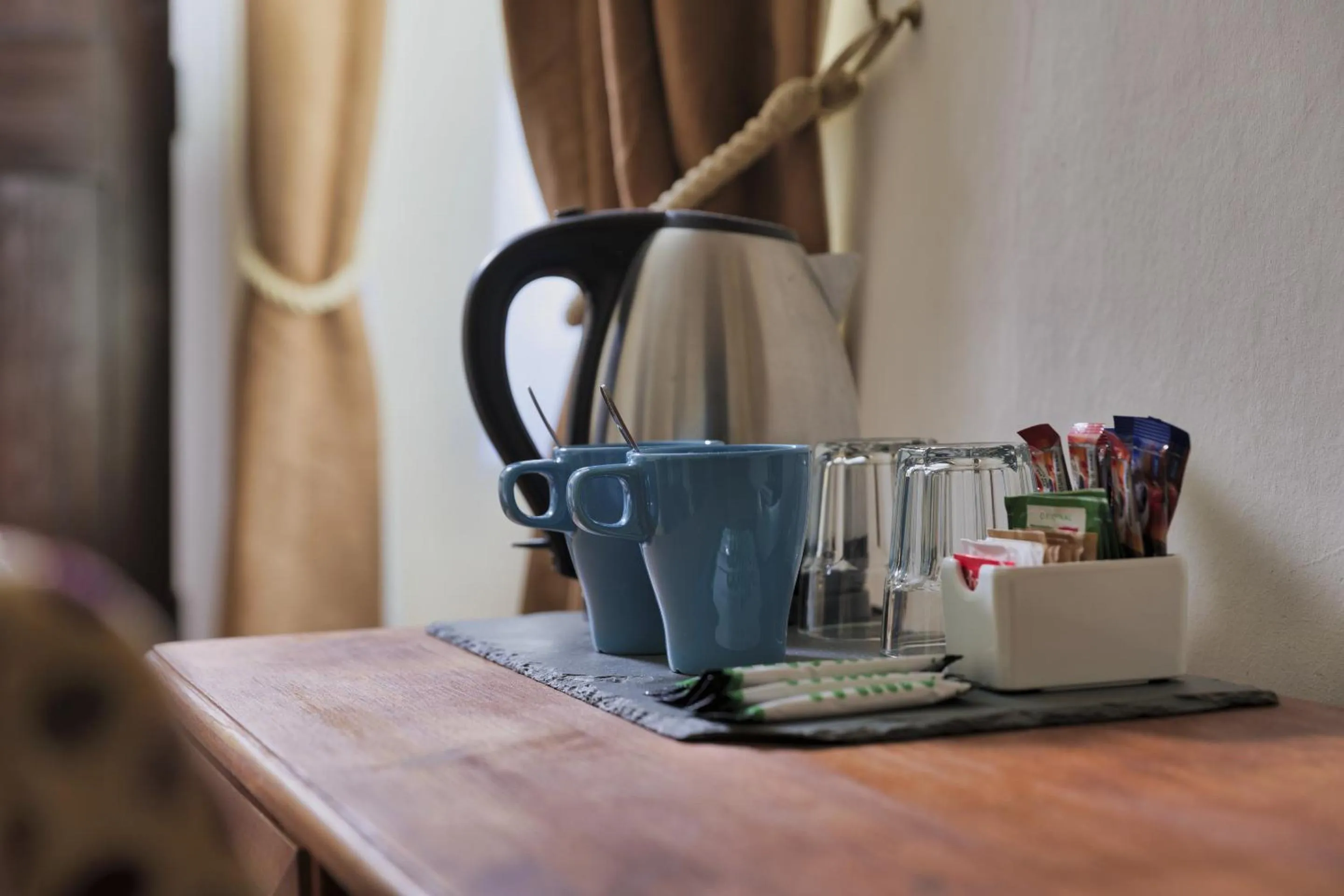 Bedroom in The Cromwell Arms Inn