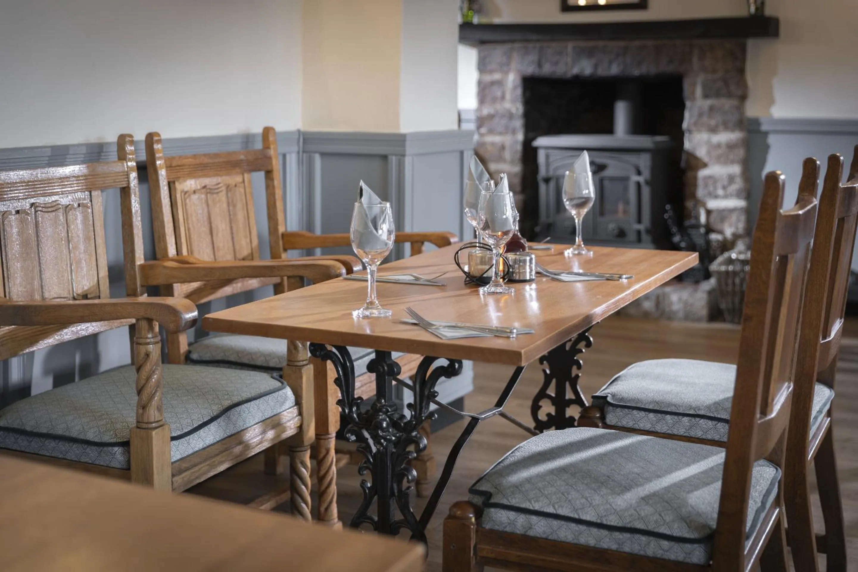 Dining area in The Cromwell Arms Inn