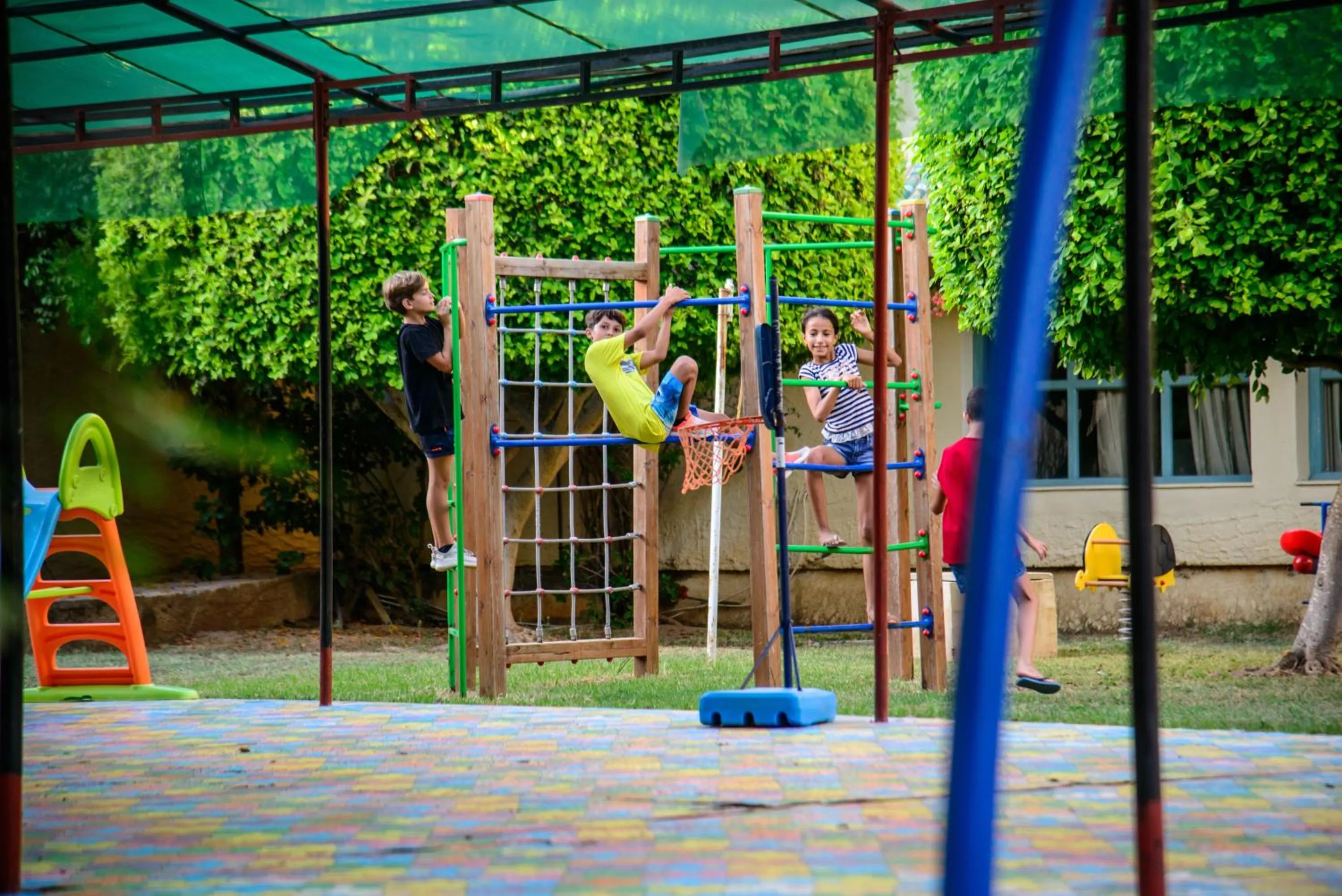 Garden in Suites Hôtel Les Charmilles & Spa