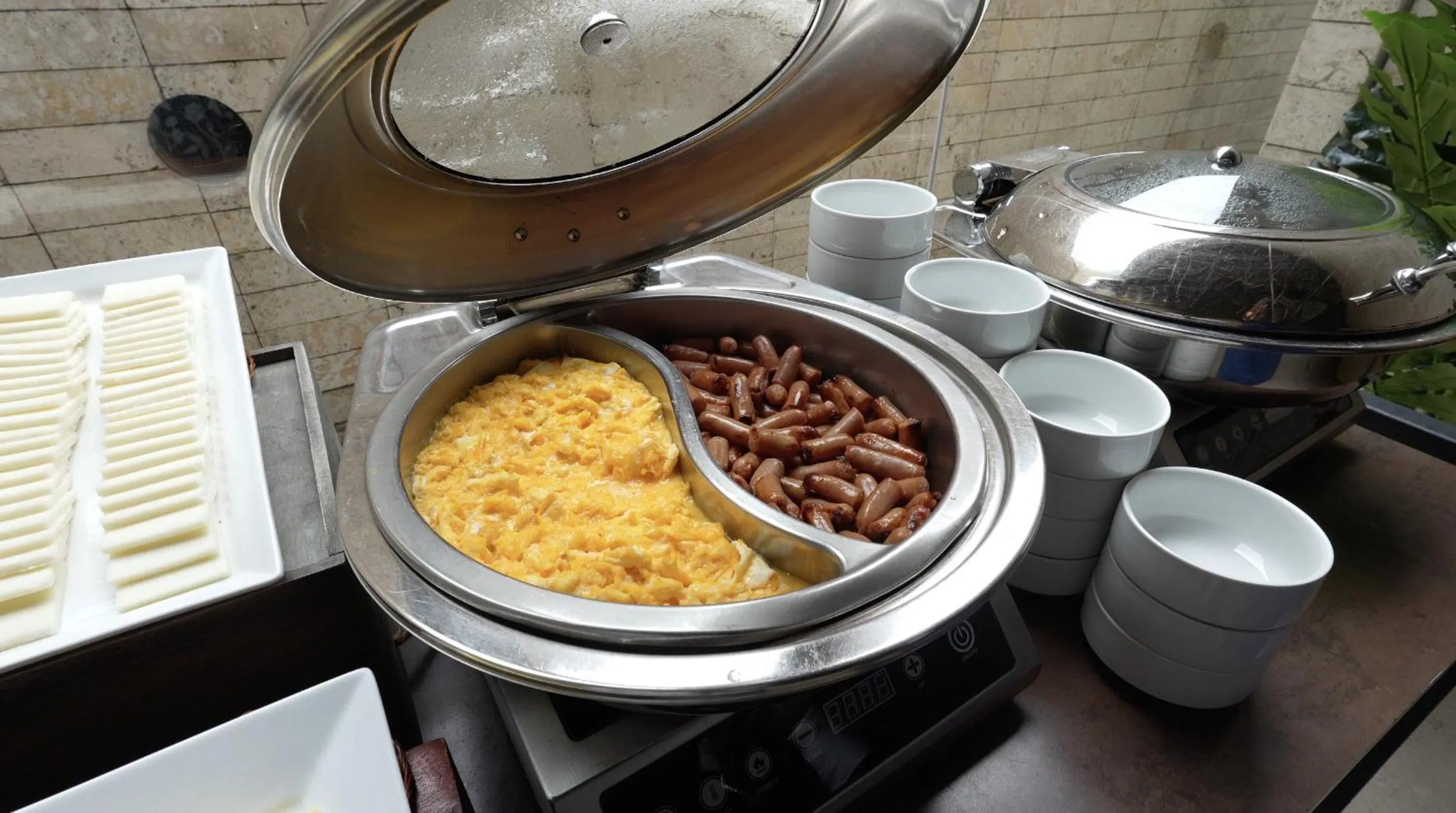 Buffet breakfast in Terrado Suites Antofagasta