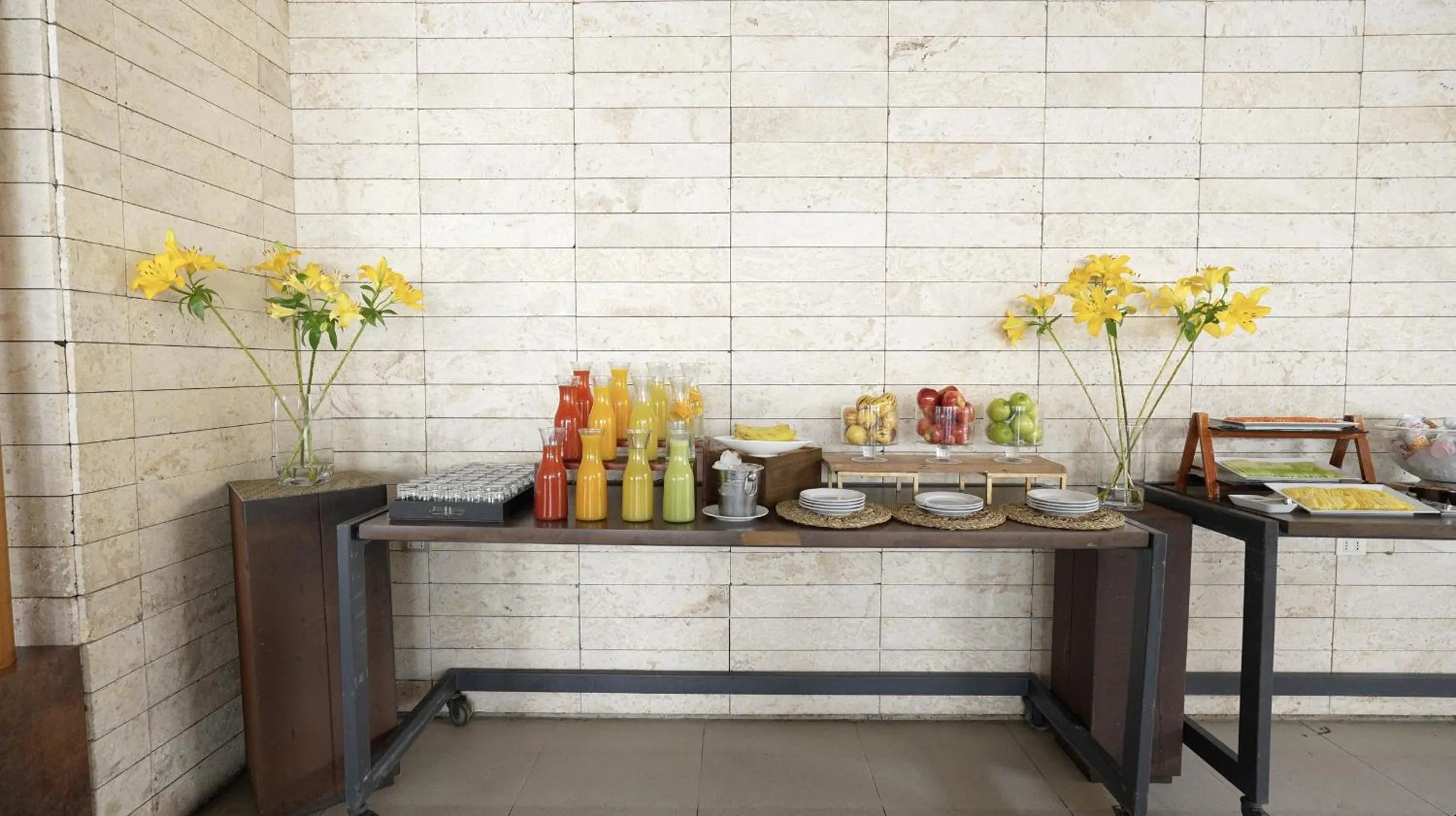 Buffet breakfast in Terrado Suites Antofagasta