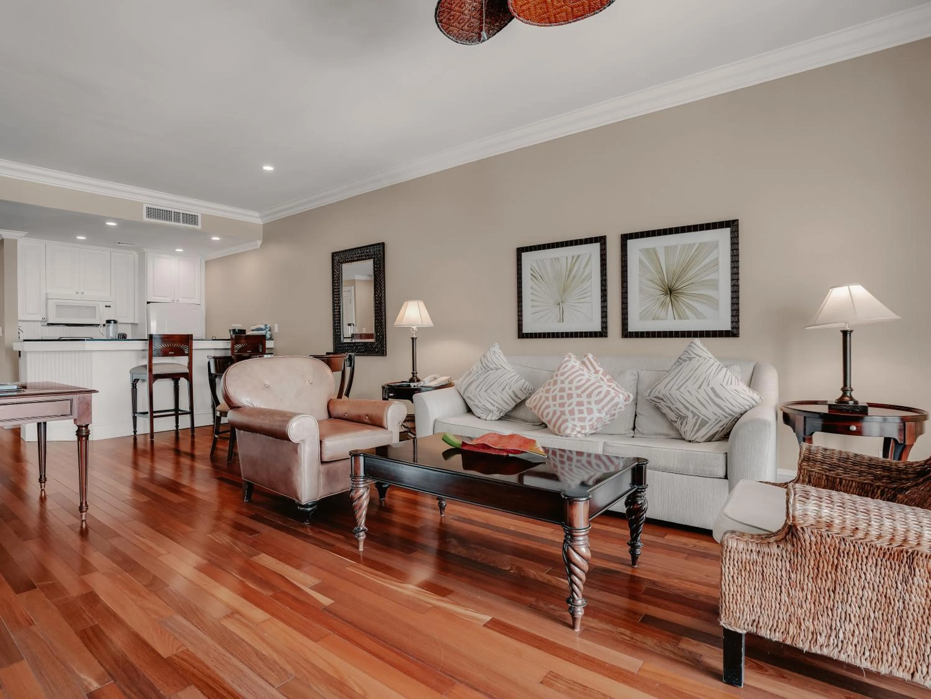 Kitchen or kitchenette in Valentines Resort & Marina