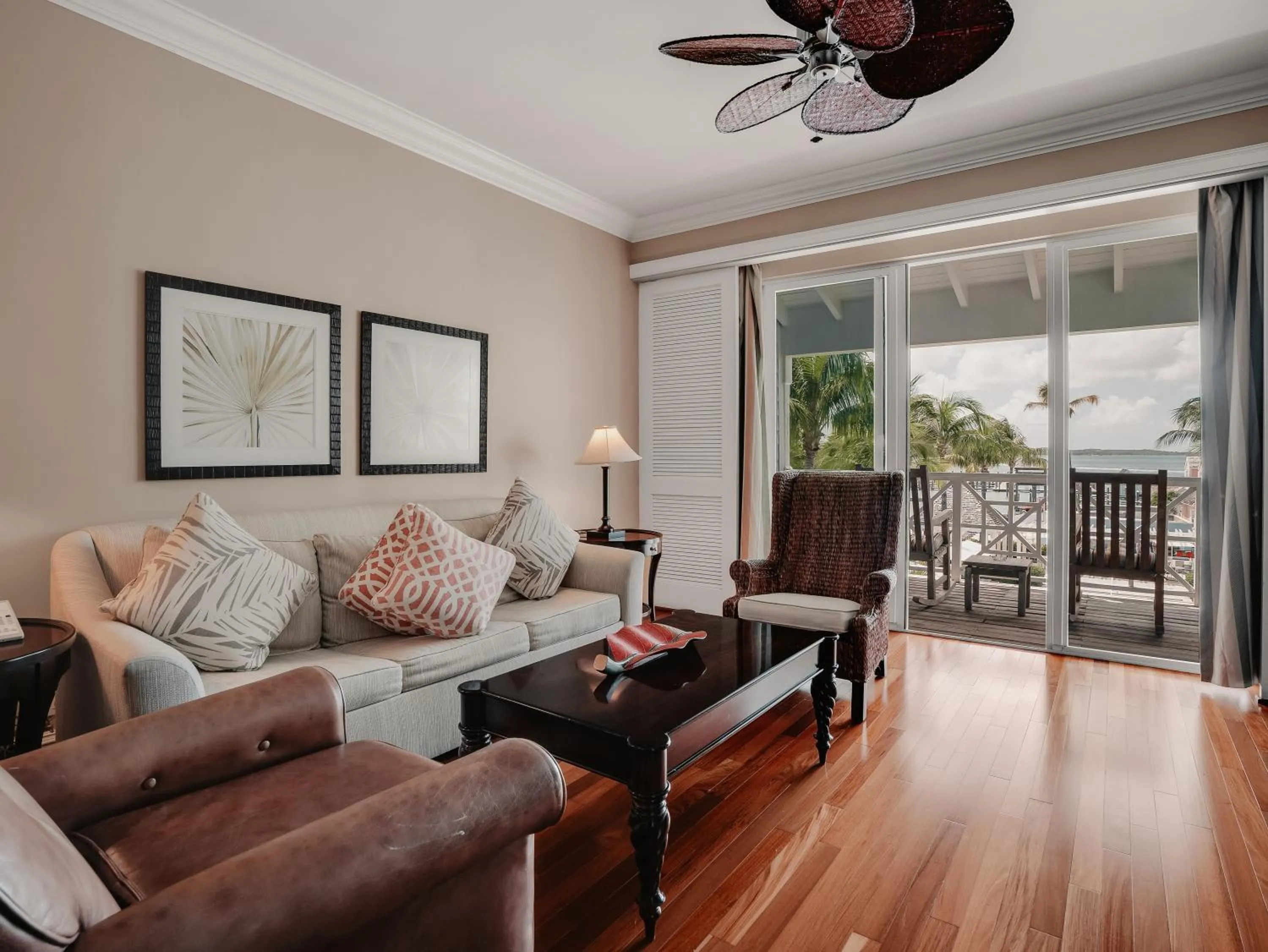 Patio in Valentines Resort & Marina