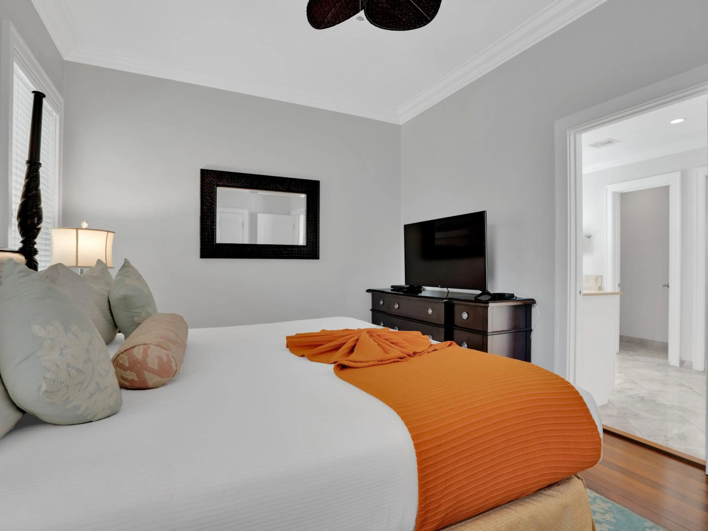 Bed in Valentines Resort & Marina