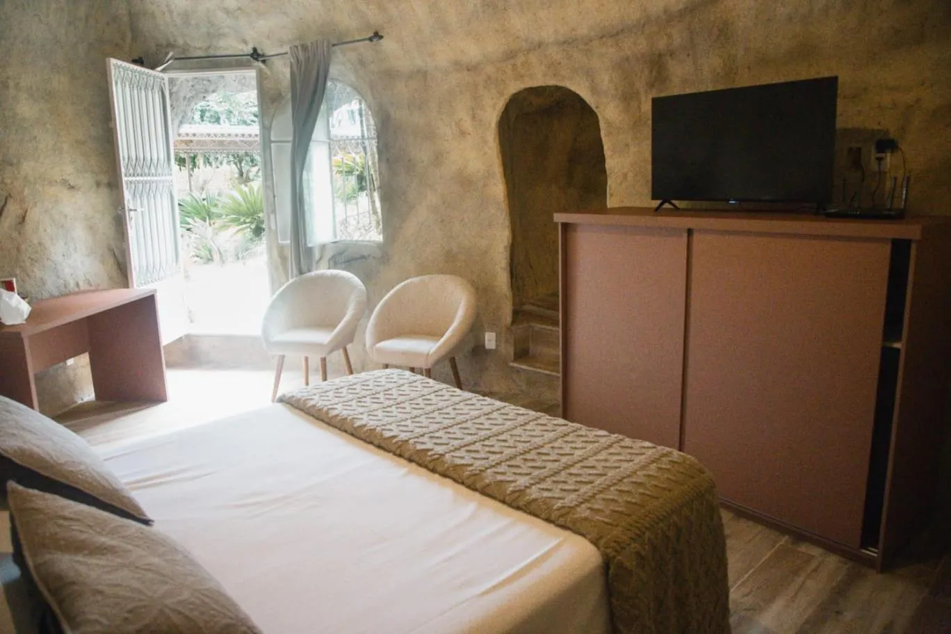 Bedroom, Bed in Pousada Cantagalo