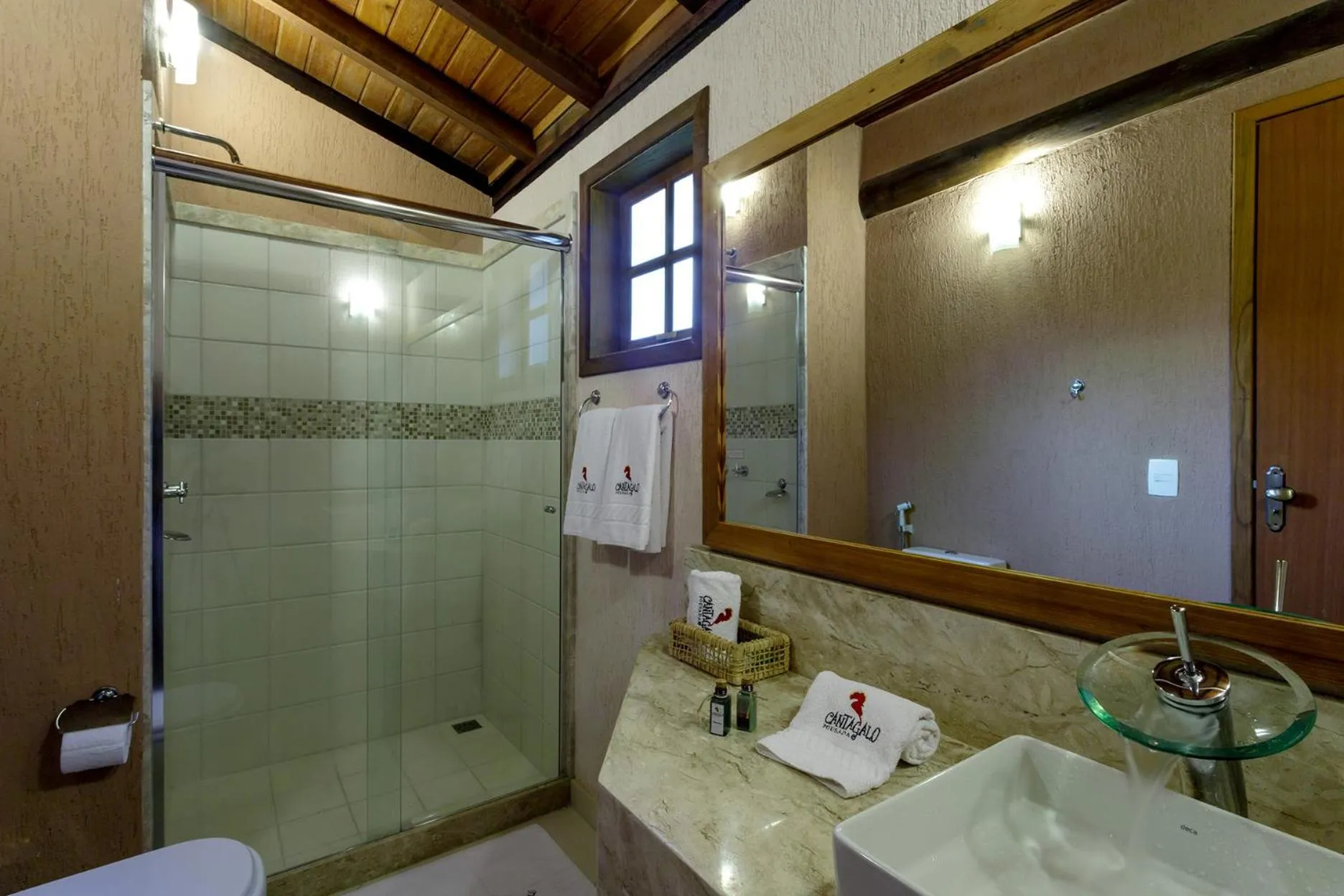 Bathroom in Pousada Cantagalo