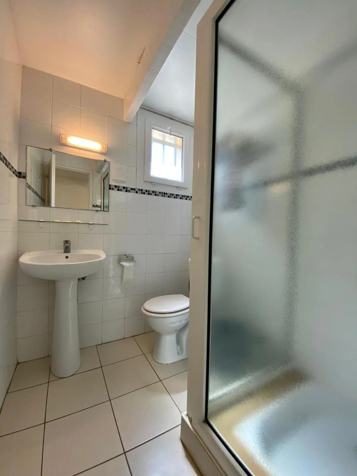 Bathroom in Hotel Myriam Vias Plage