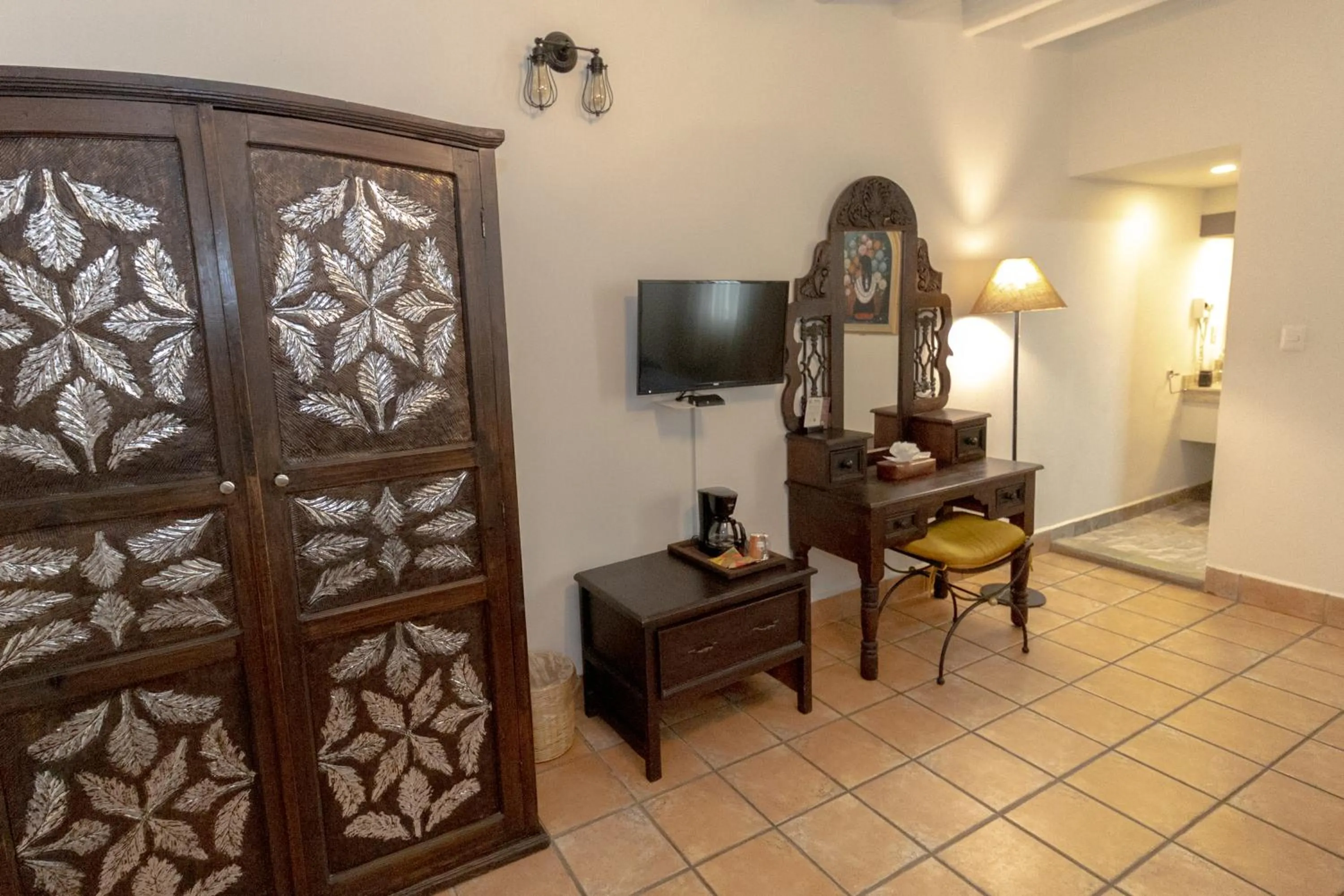 Coffee/tea facilities in Hotel Boutique Naura Centro