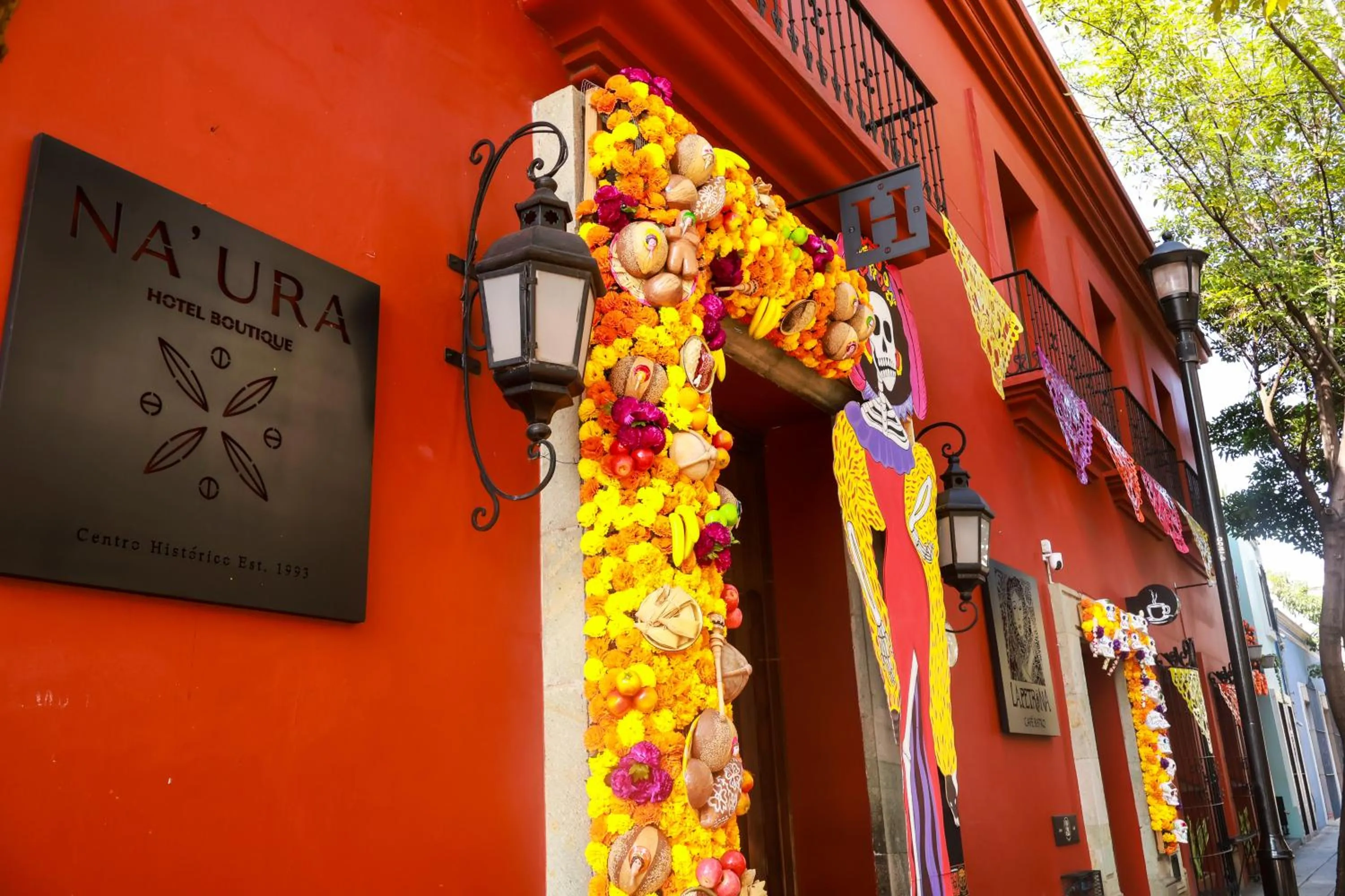 Facade/entrance in Hotel Boutique Naura Centro