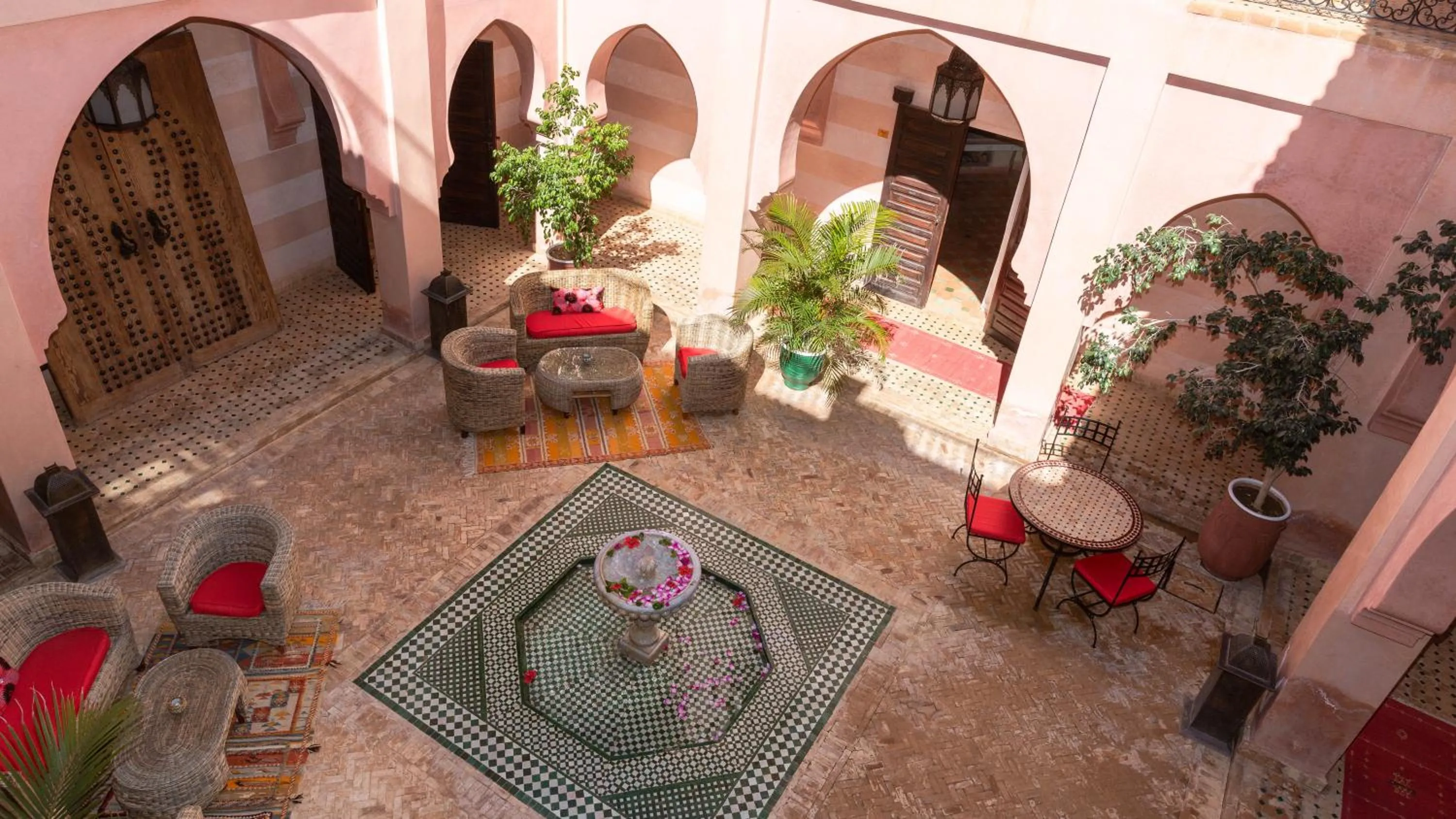 Inner courtyard view in L'OLIVERAIE DE L'ATLAS