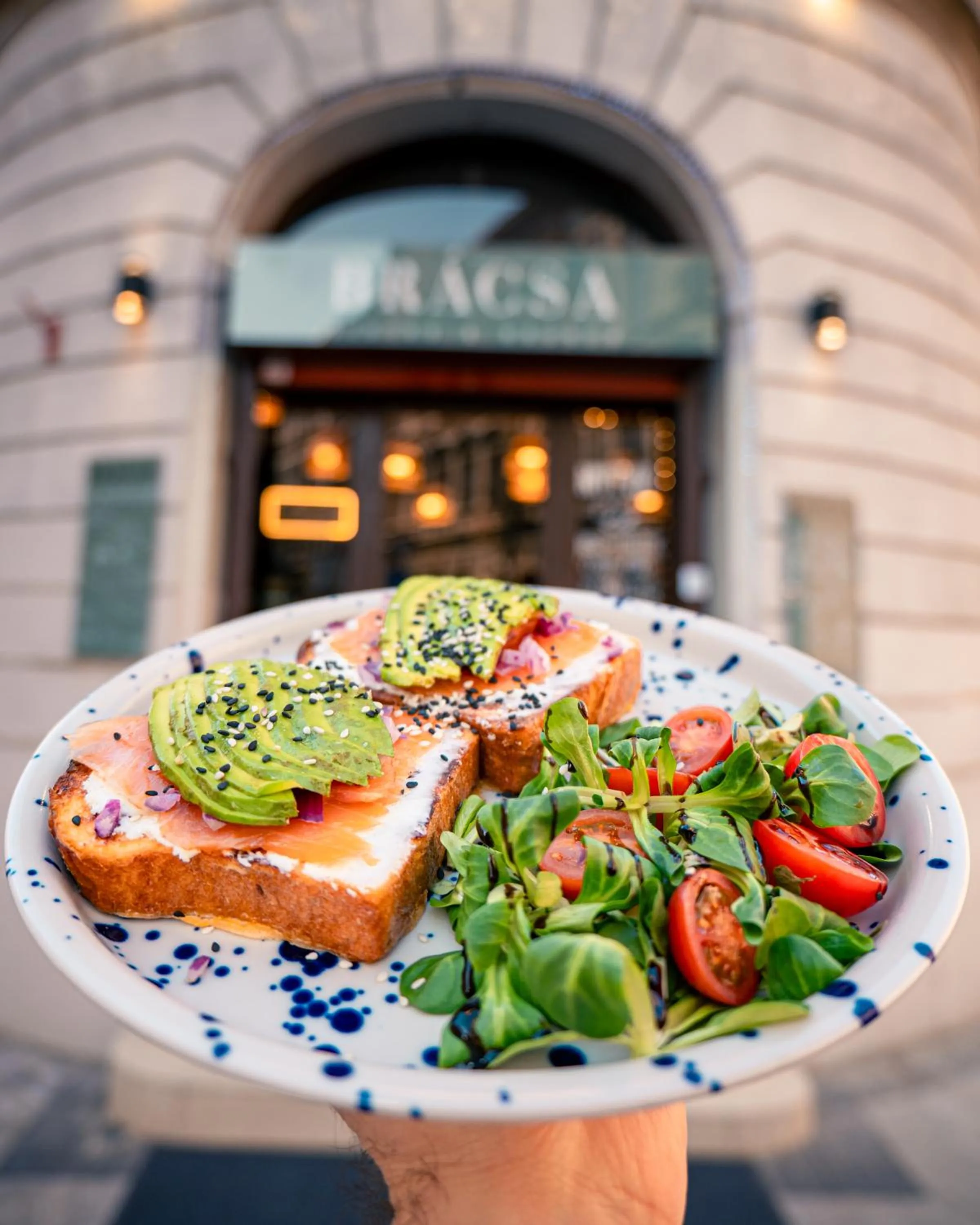 Breakfast in Nova City Apartments