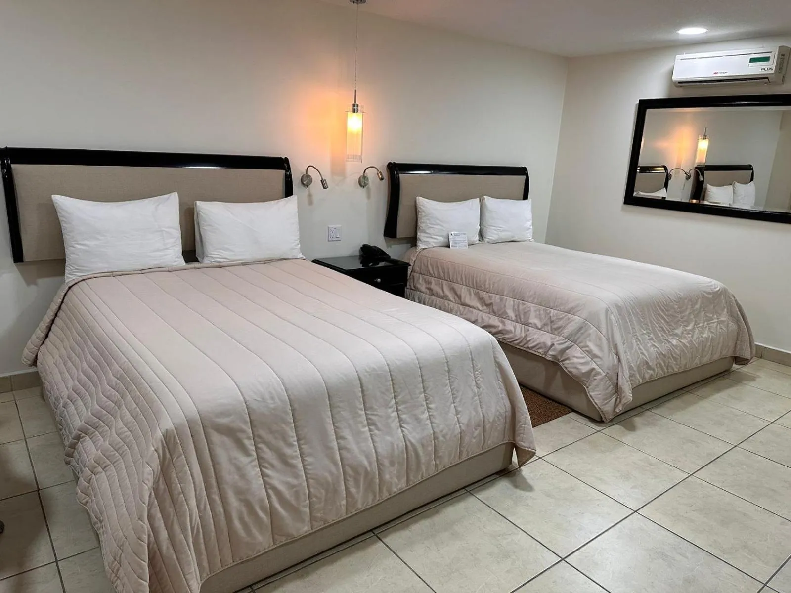 Bed in Baja Inn Hoteles Ensenada