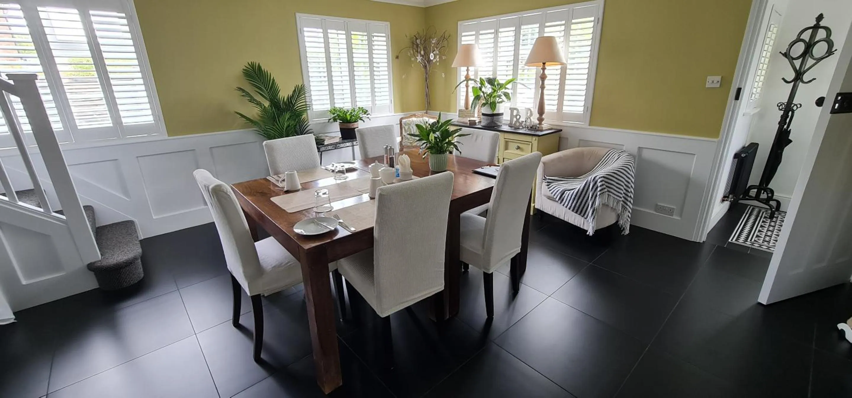 Dining area in Wisteria Haze