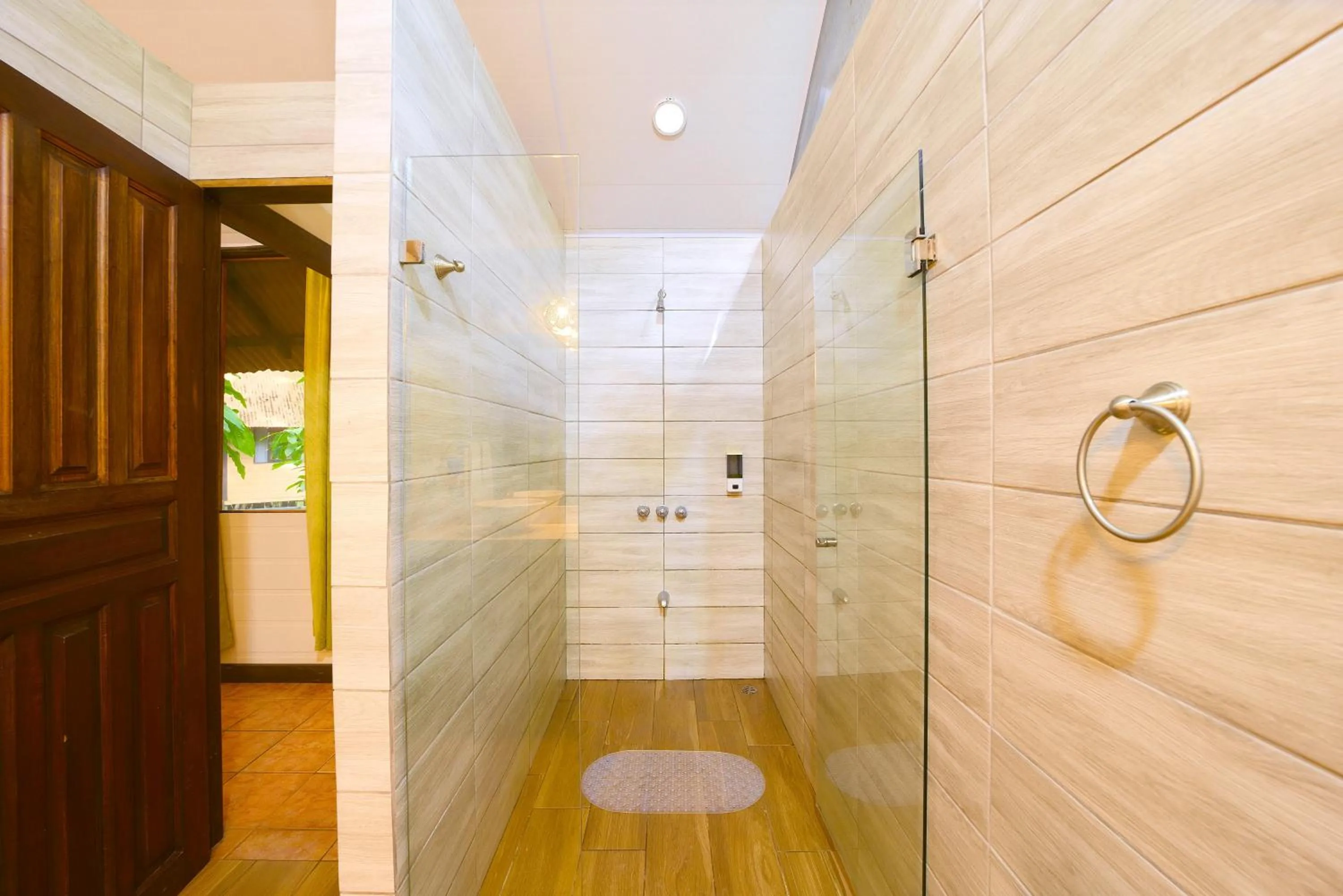 Shower in Evergreen Lodge