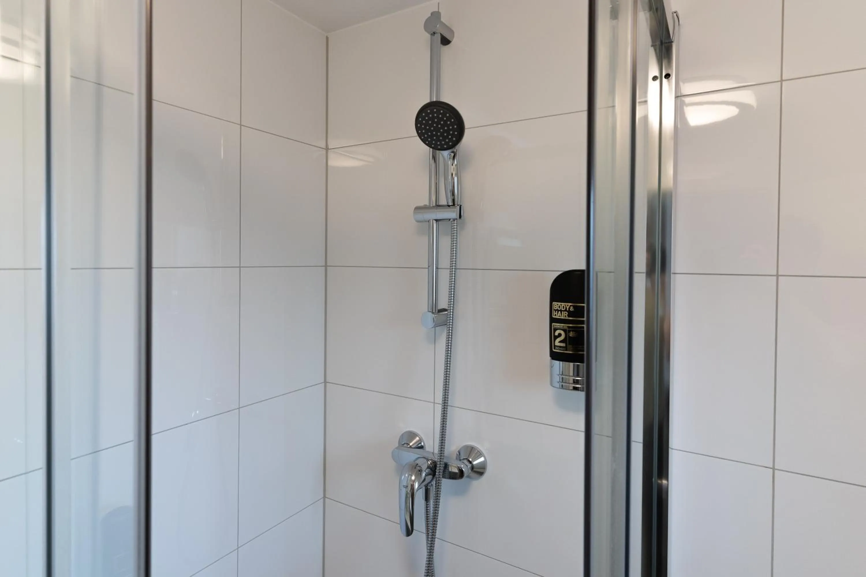 Bathroom in Hotel Myrsini